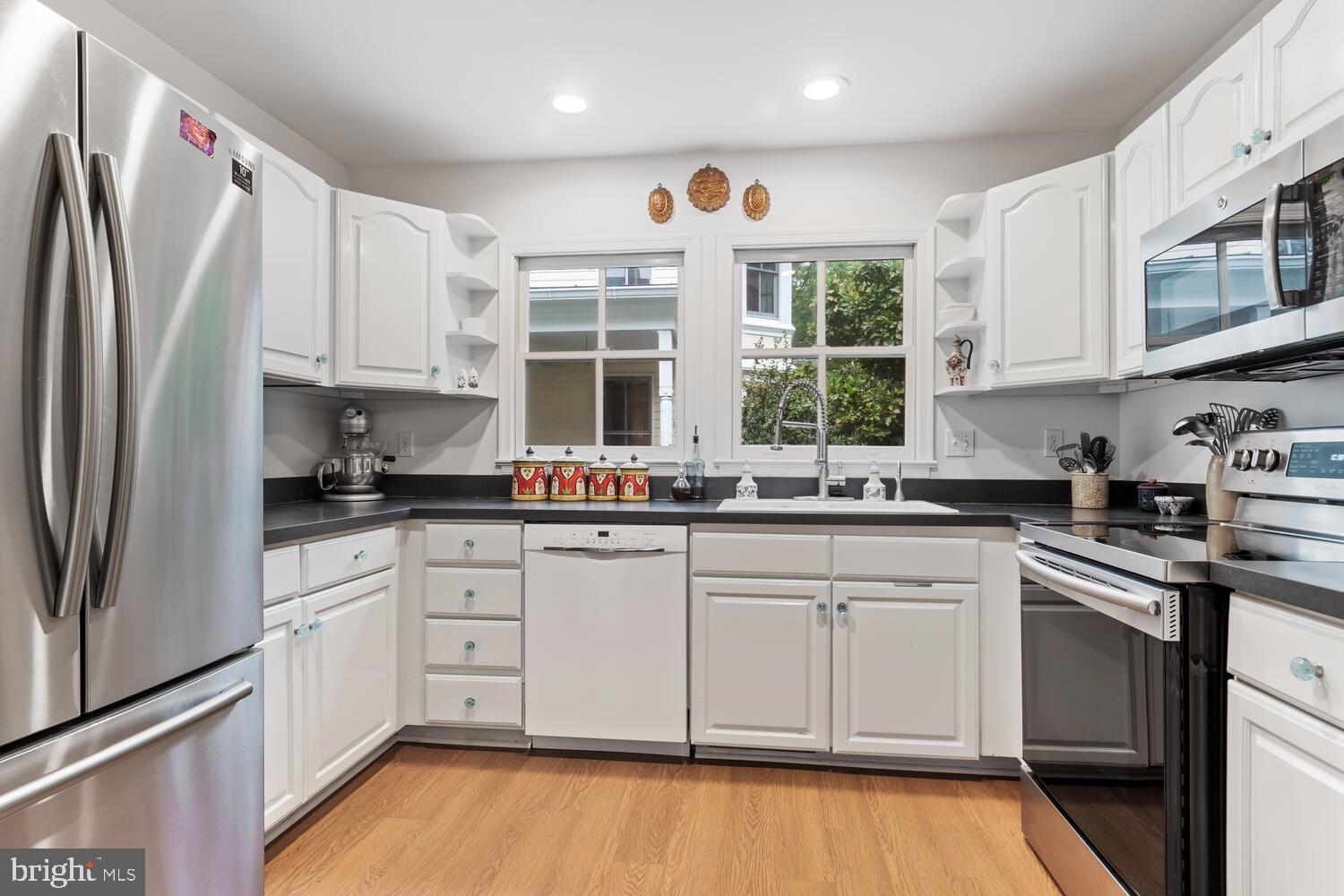 406 Goldsborough St #406