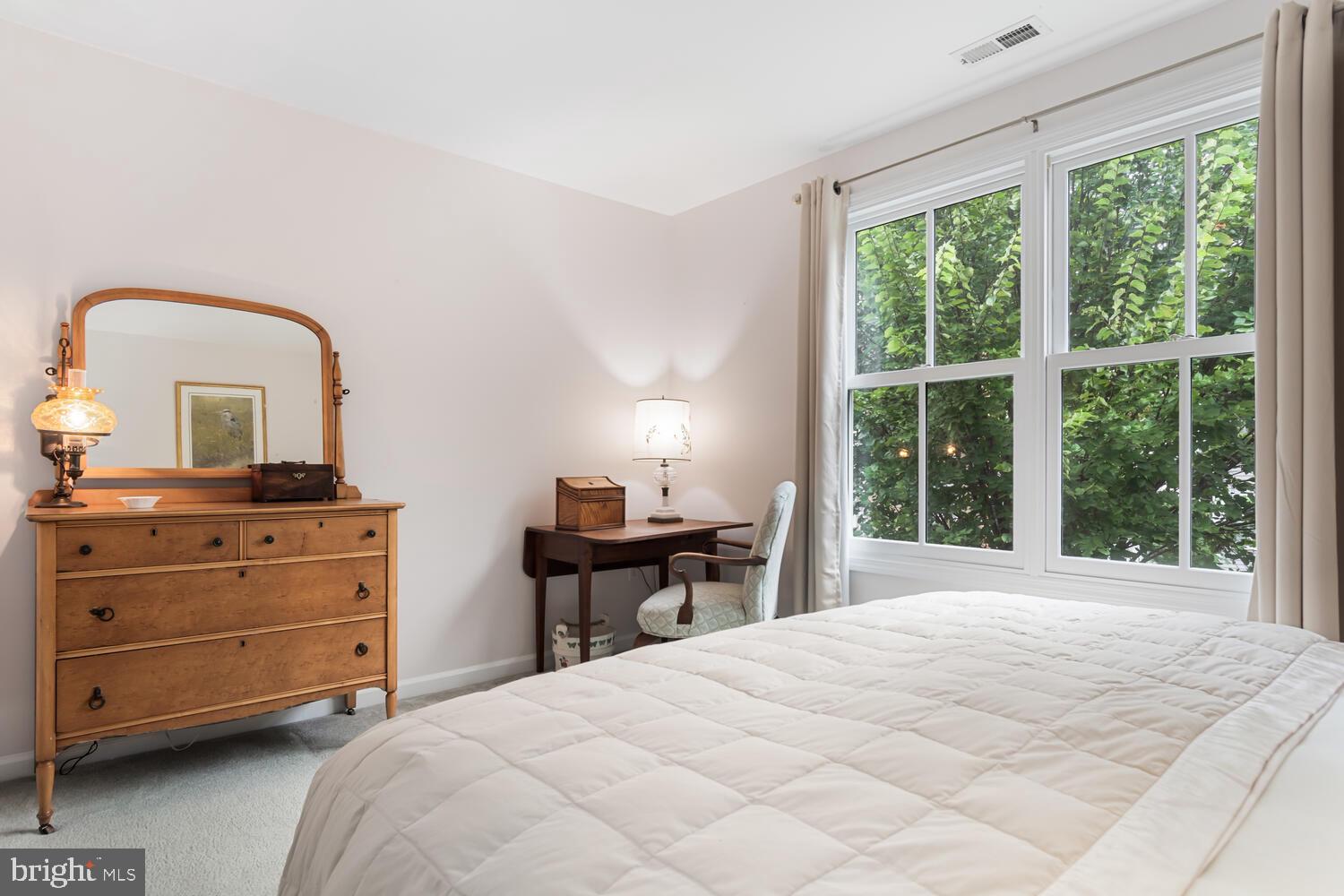 406 Goldsborough St #406