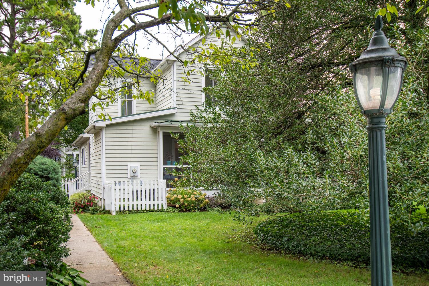 406 Goldsborough St #406