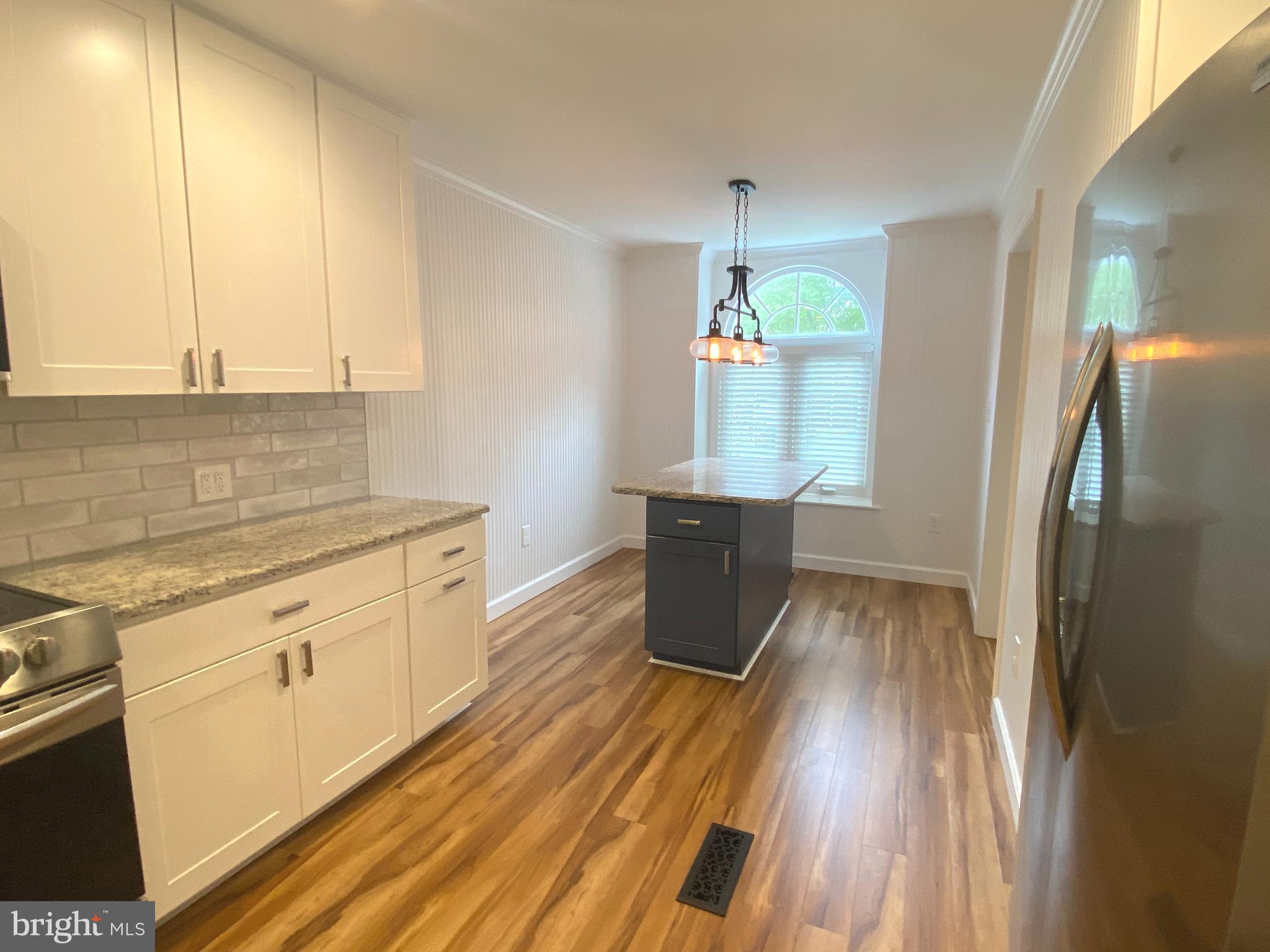 1175 S Washington St #1