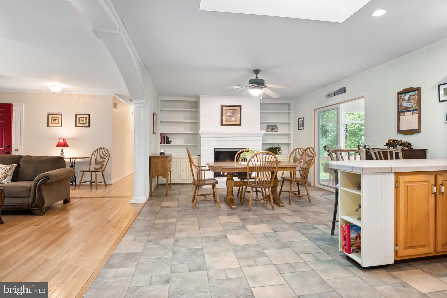 29223 Woodridge Dr