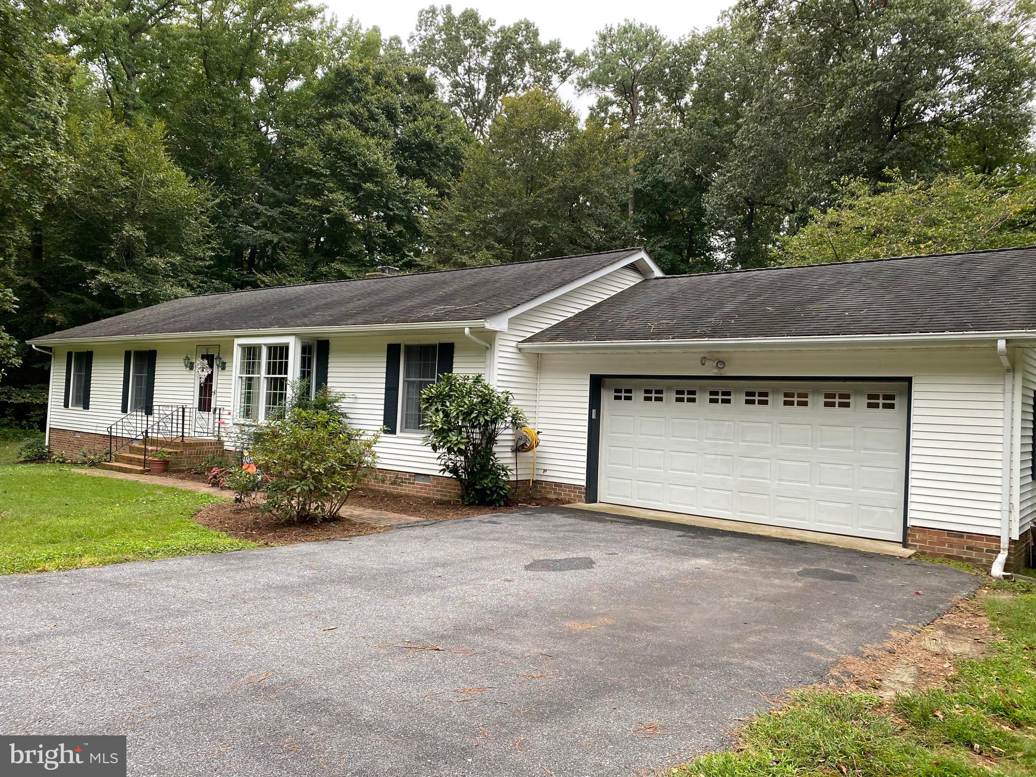 29223 Woodridge Dr