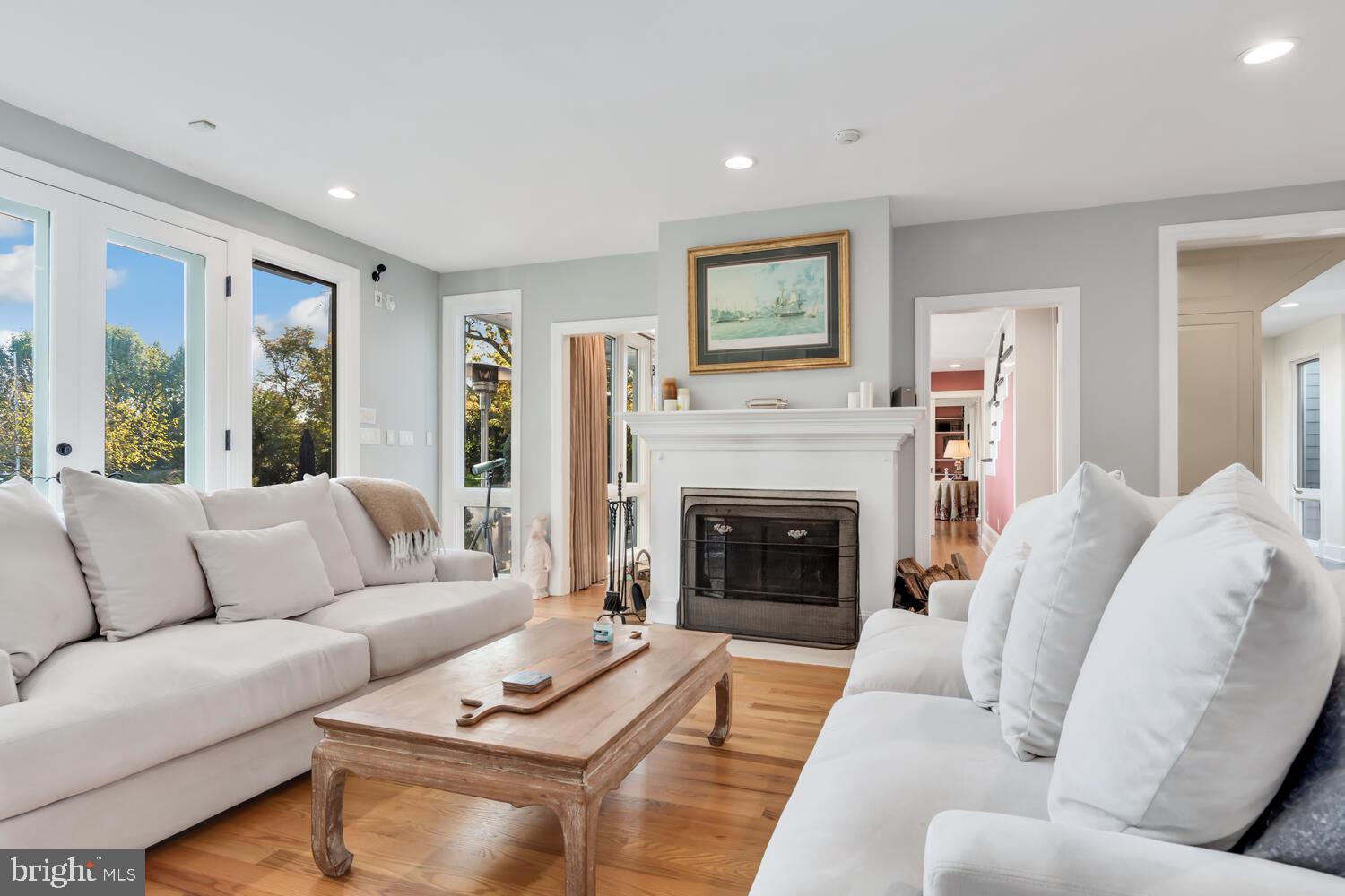 307 Market St
