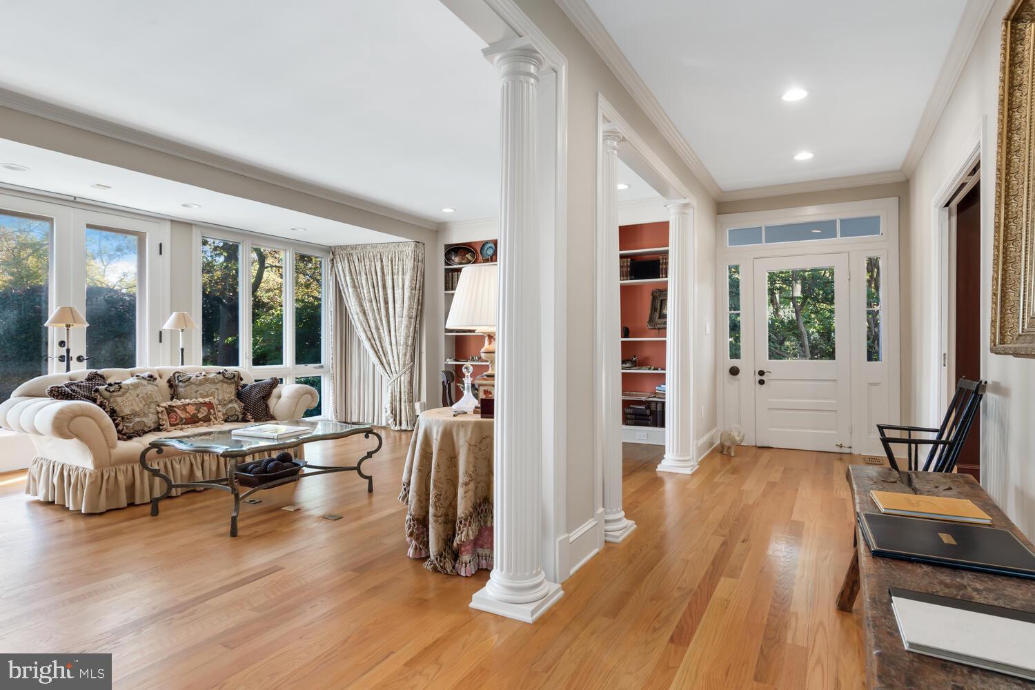 307 Market St