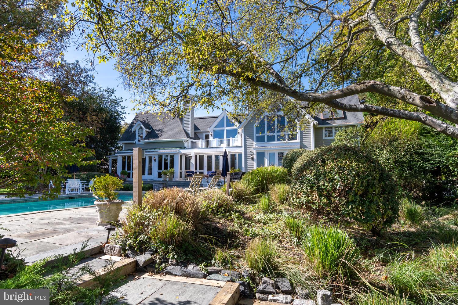 307 Market St