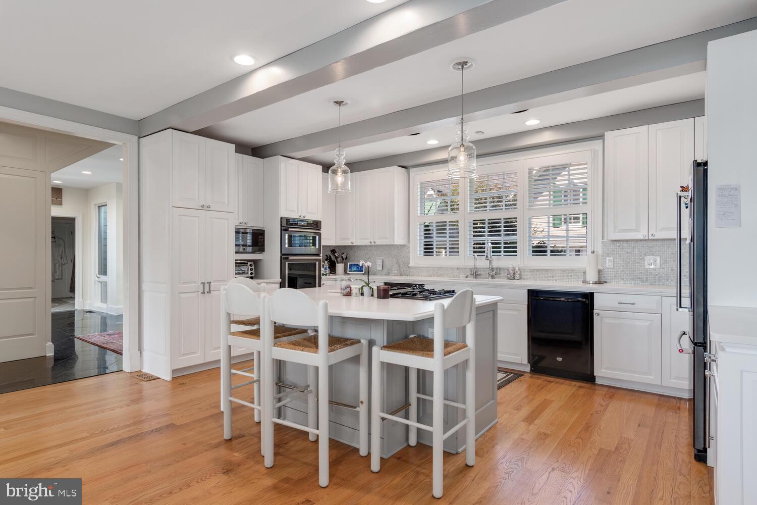 307 Market St