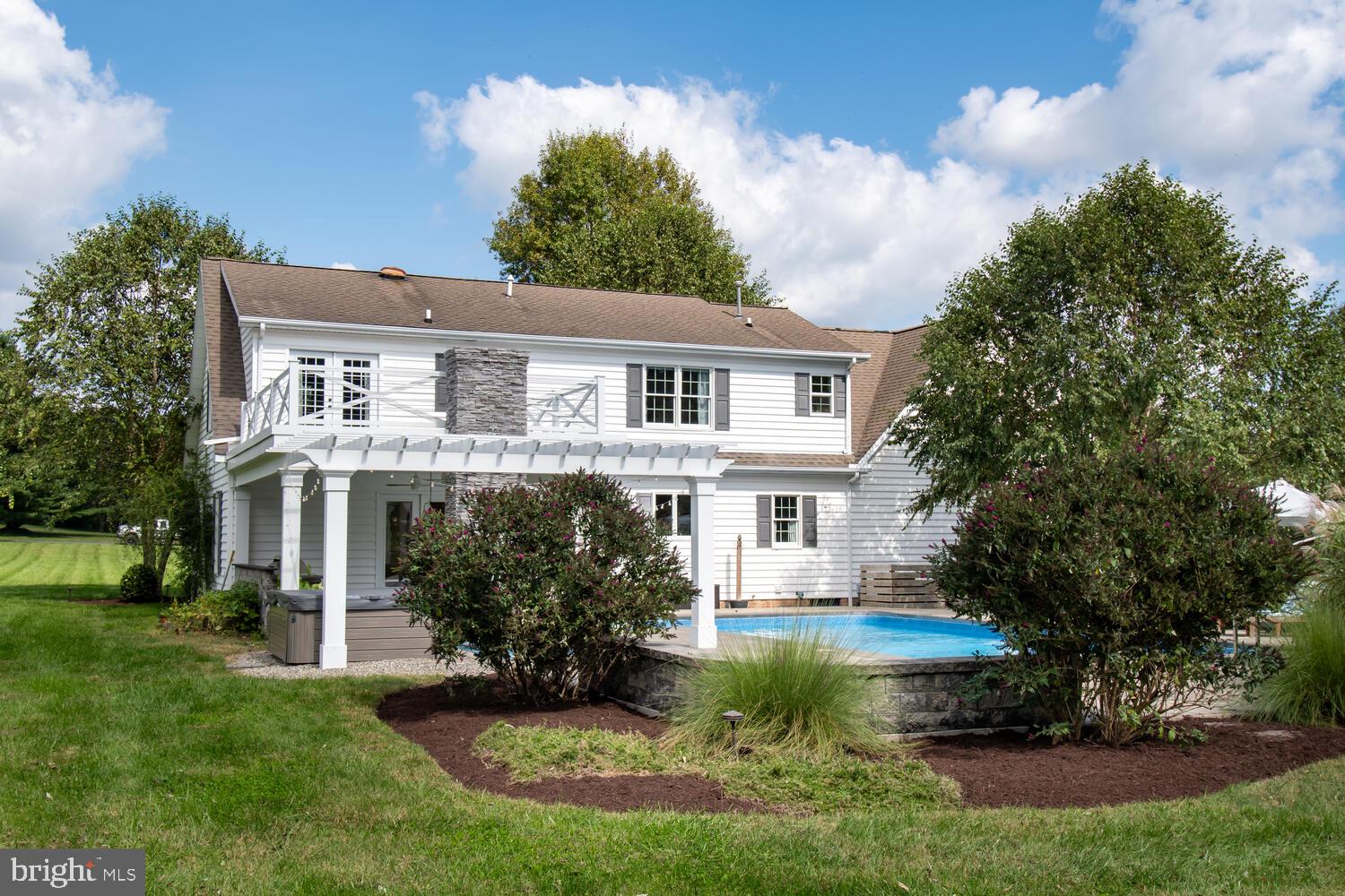5468 Wellington Dr