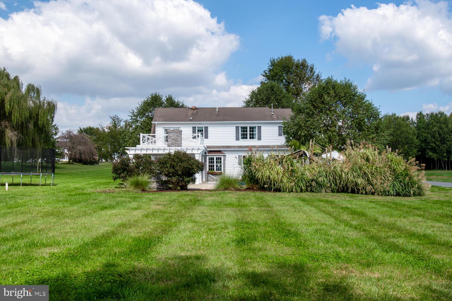 5468 Wellington Dr