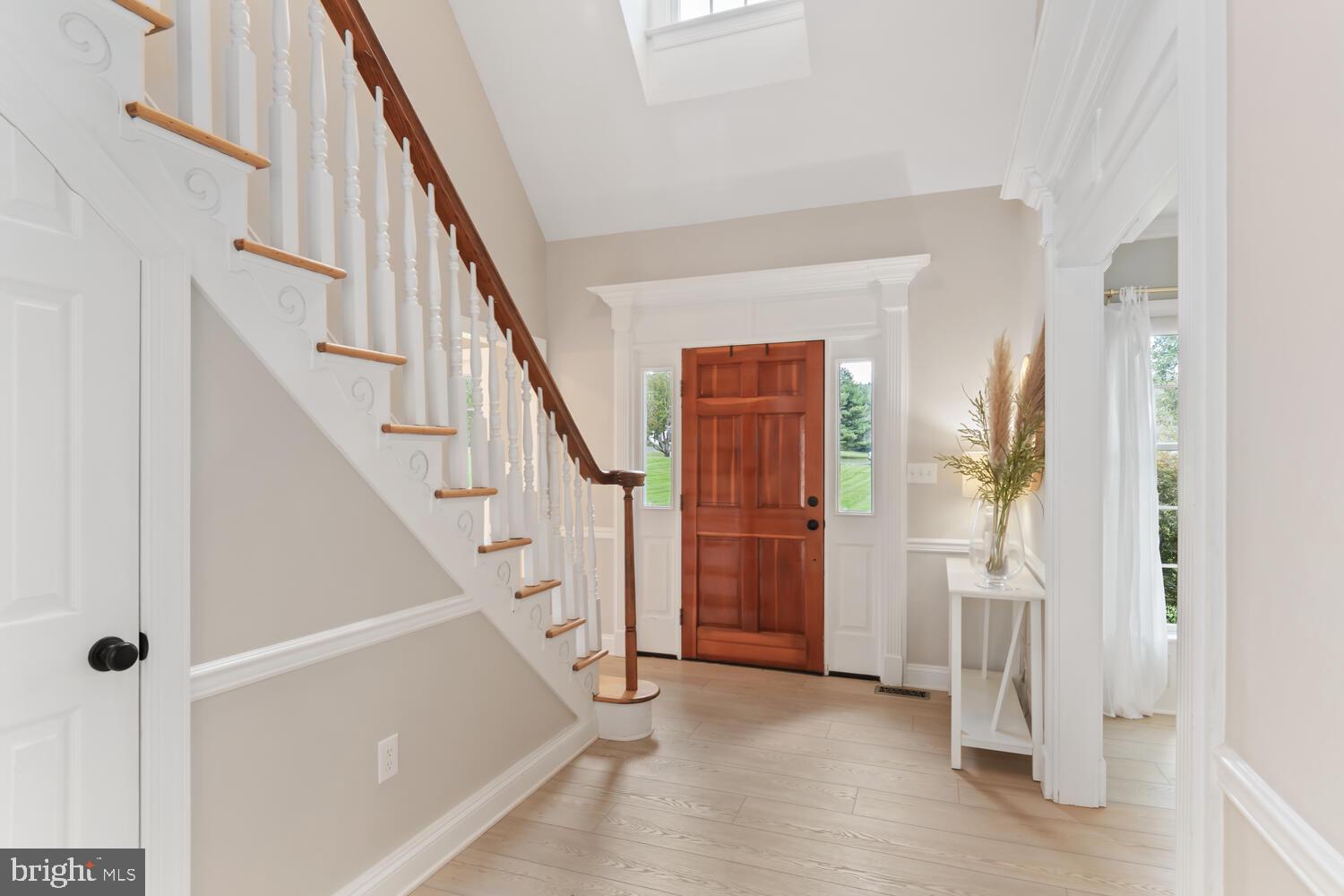 5468 Wellington Dr