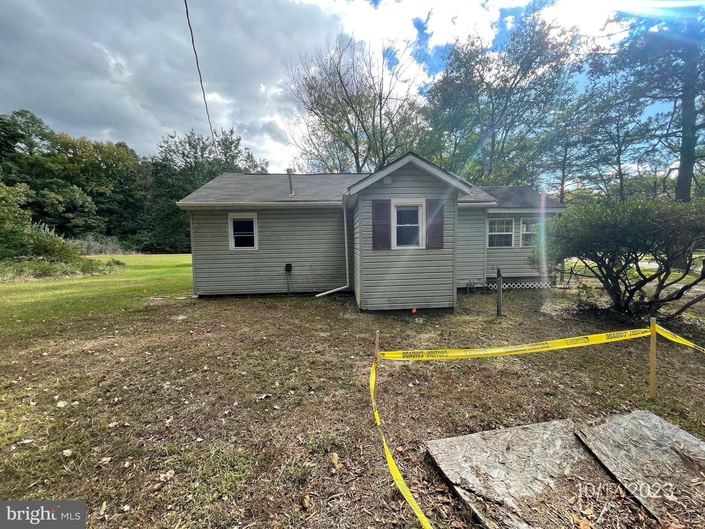 6053 Manadier Rd