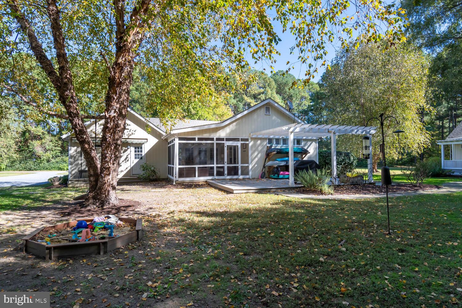 7284 Solitude Rd