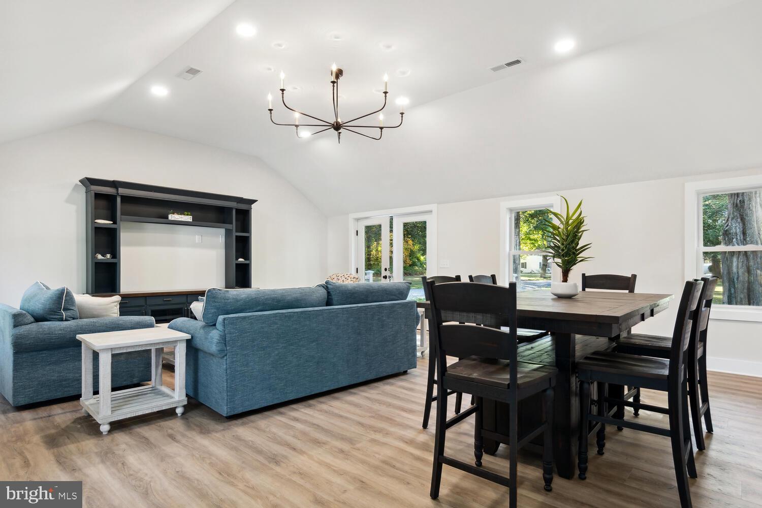 7263 Maxmore Creek Dr
