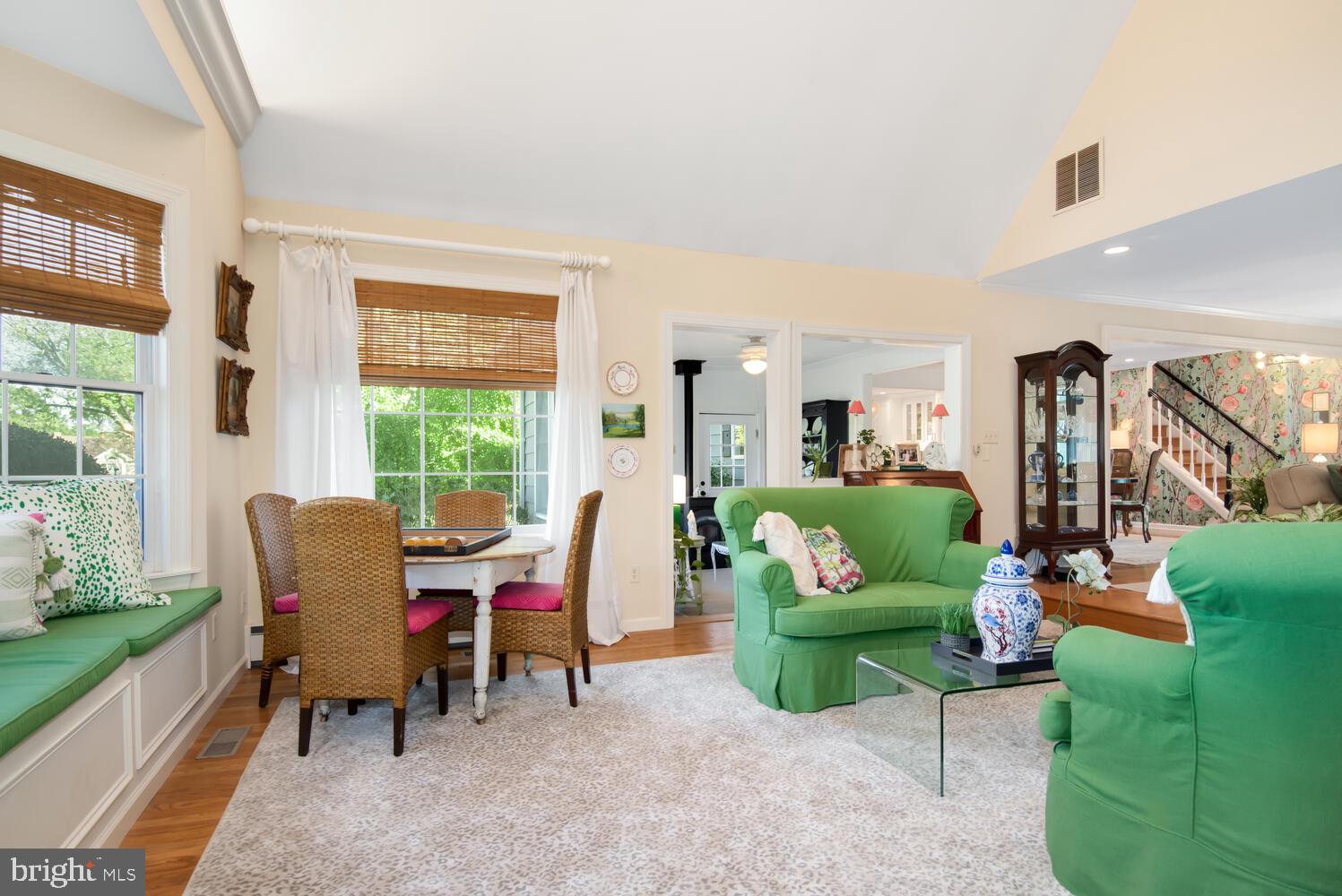 6372 Country Club Dr