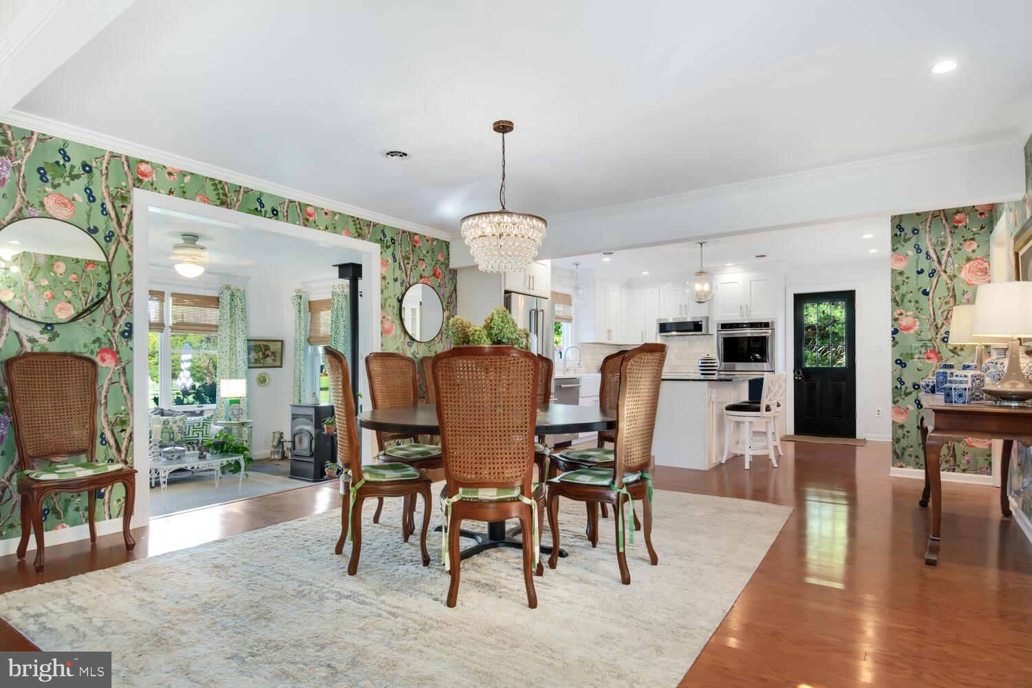 6372 Country Club Dr