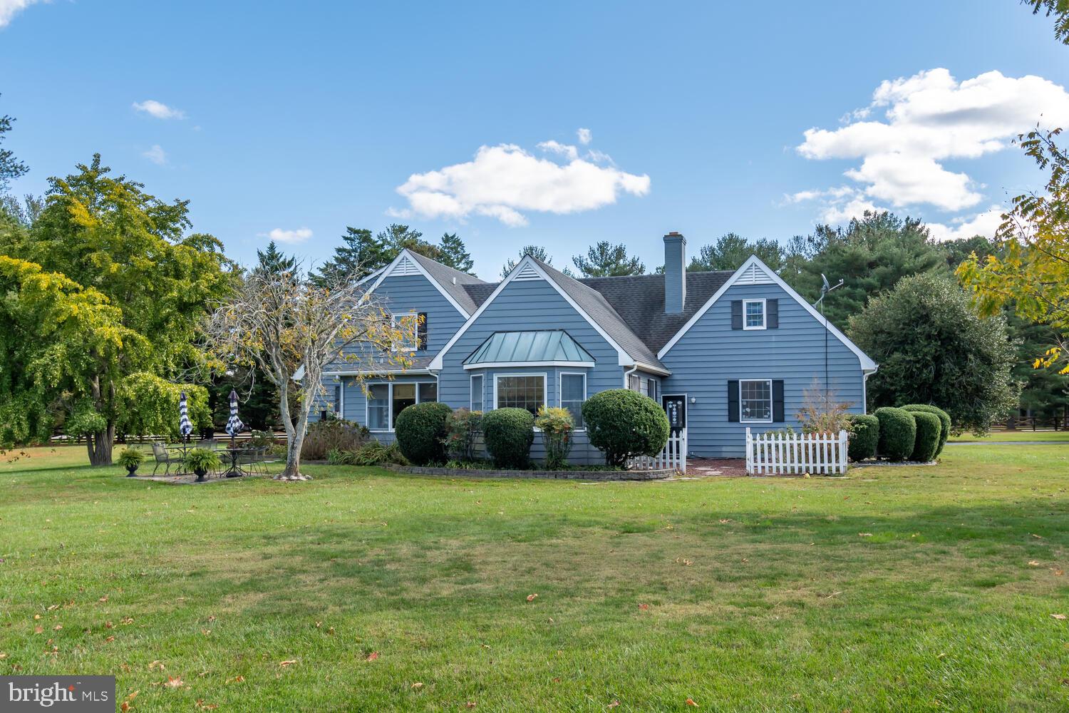 6372 Country Club Dr