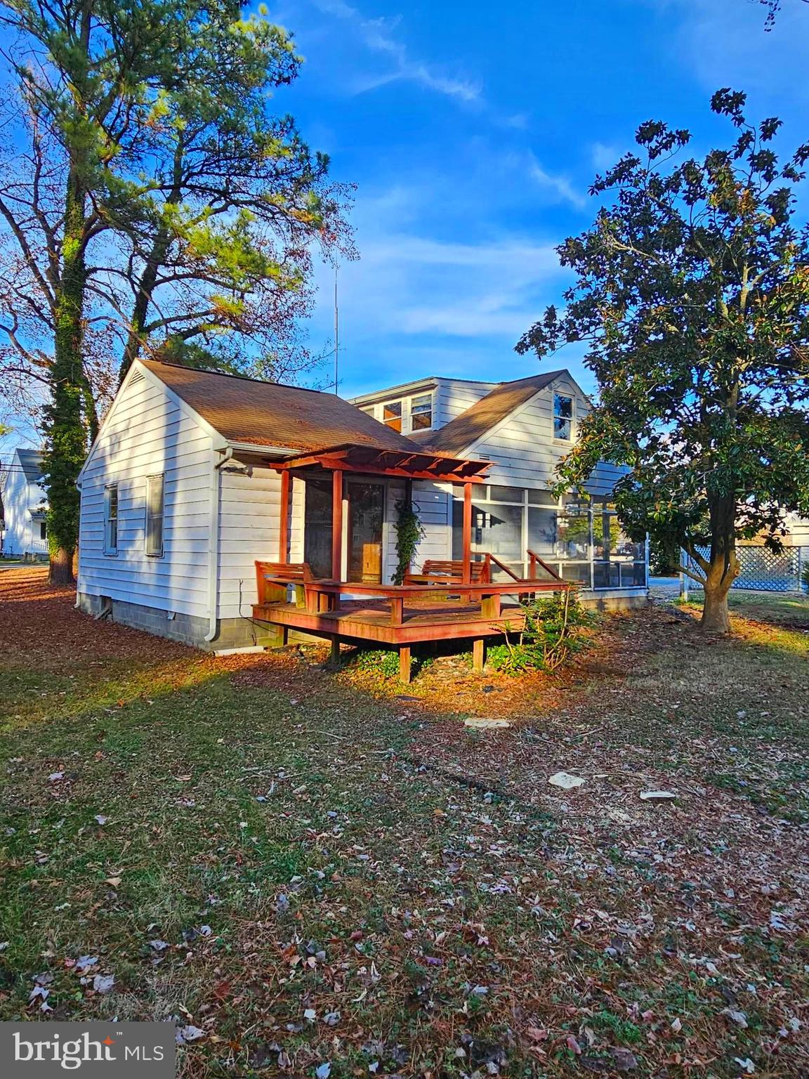 500 Railroad Ave