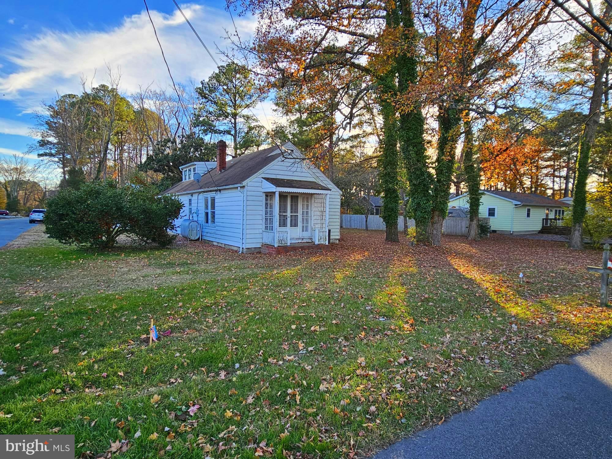 500 Railroad Ave
