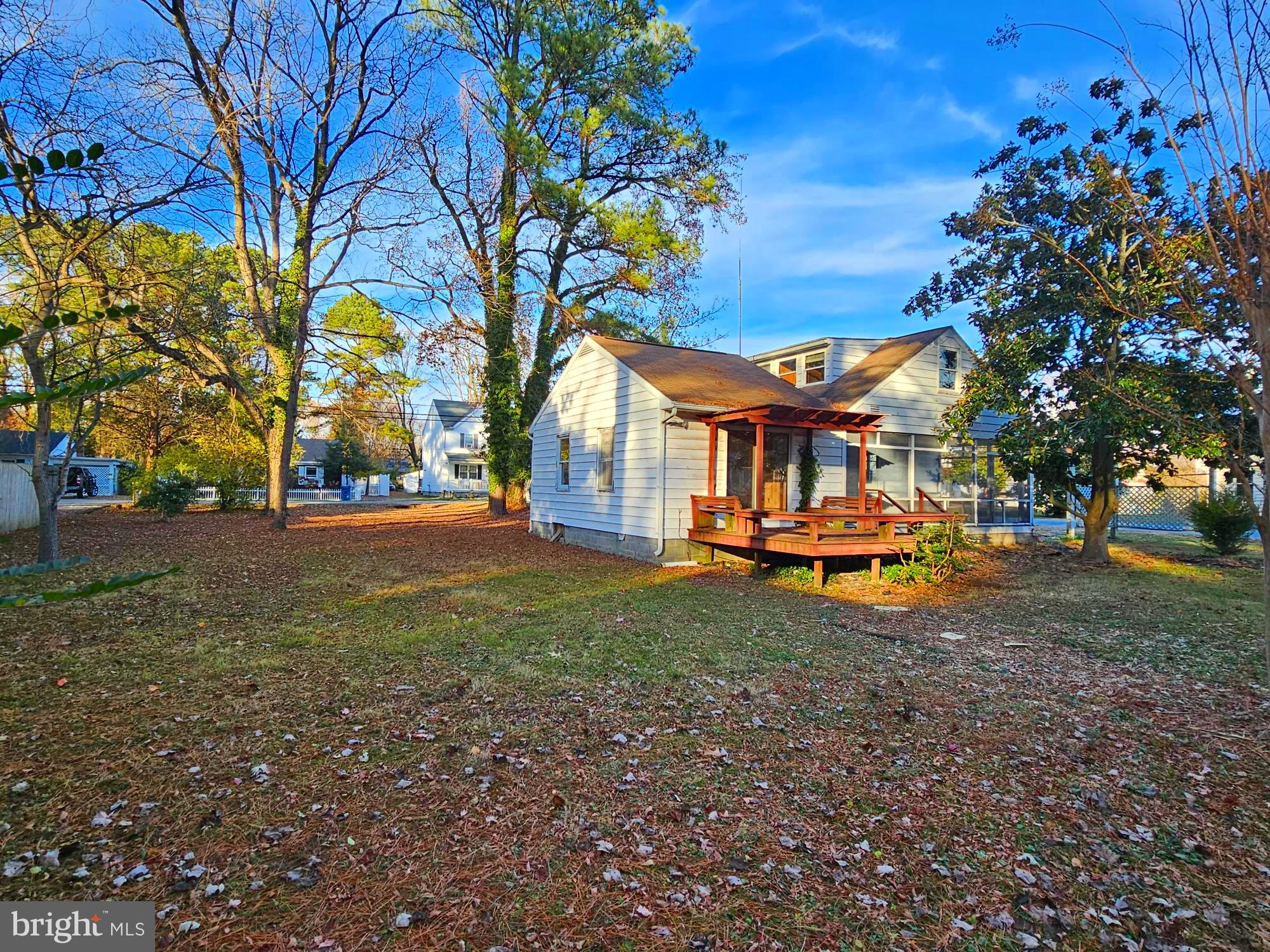 500 Railroad Ave