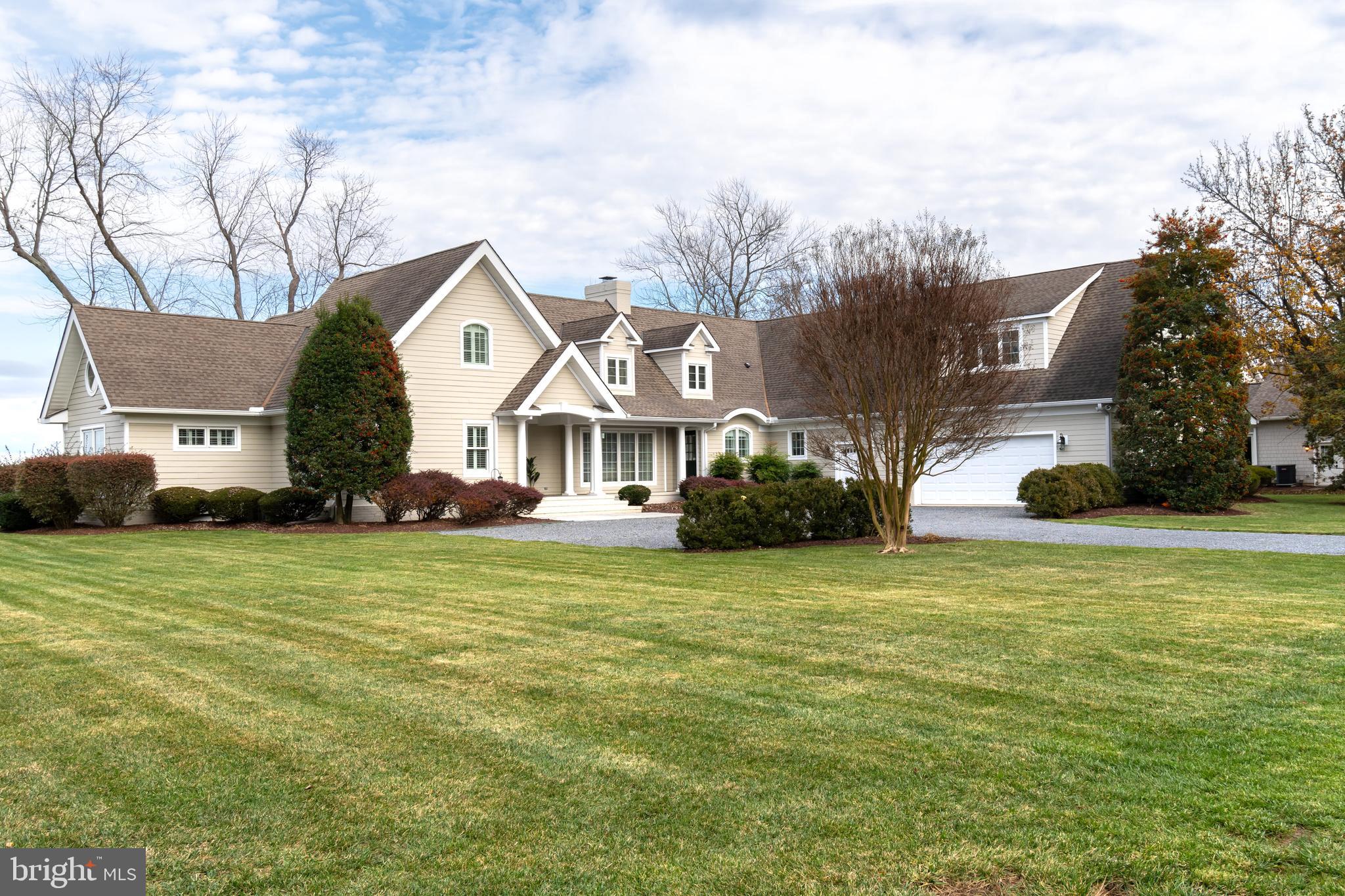 705 Riverview Ter