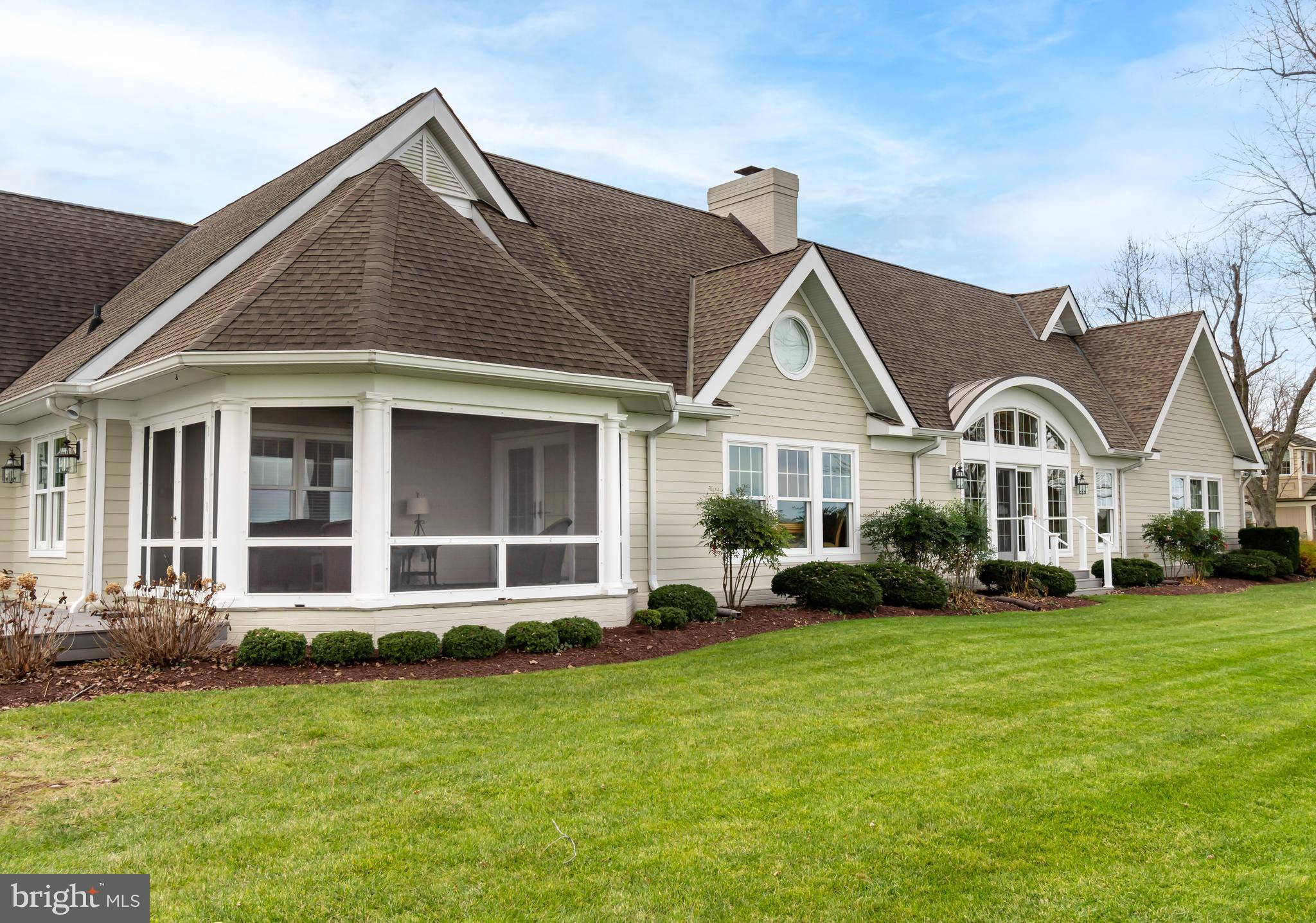 705 Riverview Ter
