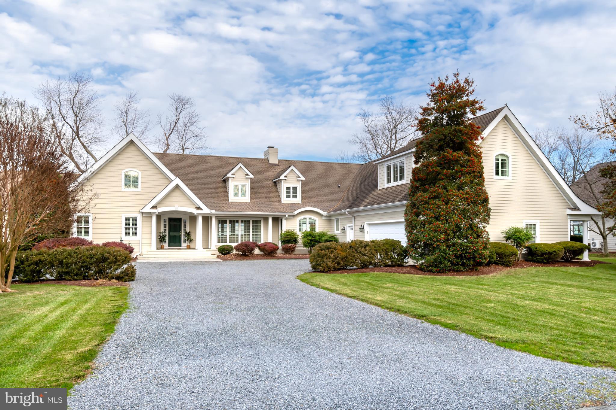 705 Riverview Ter