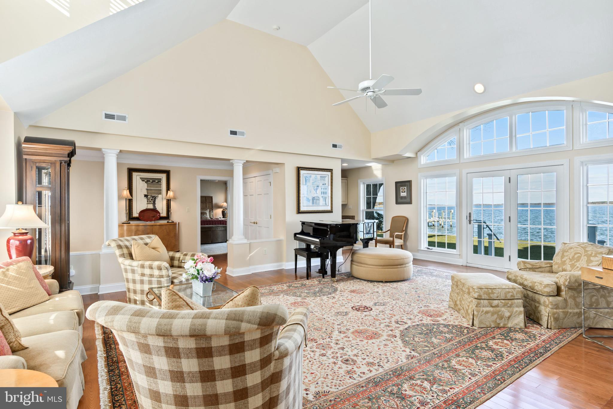 705 Riverview Ter