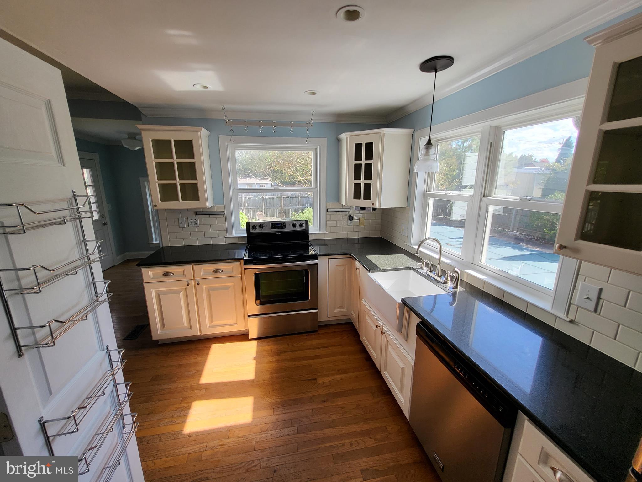 306 S Aurora St