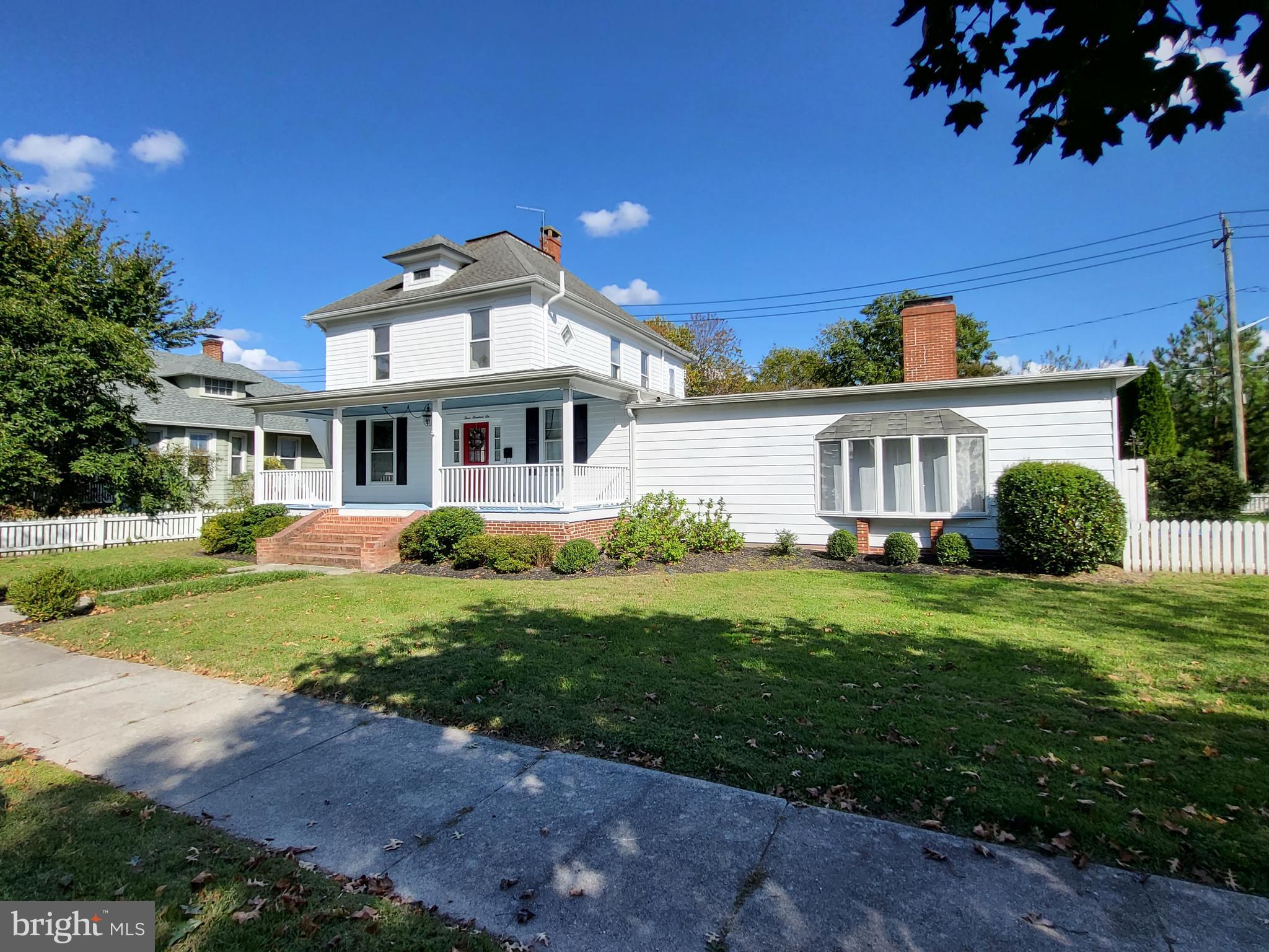 306 S Aurora St