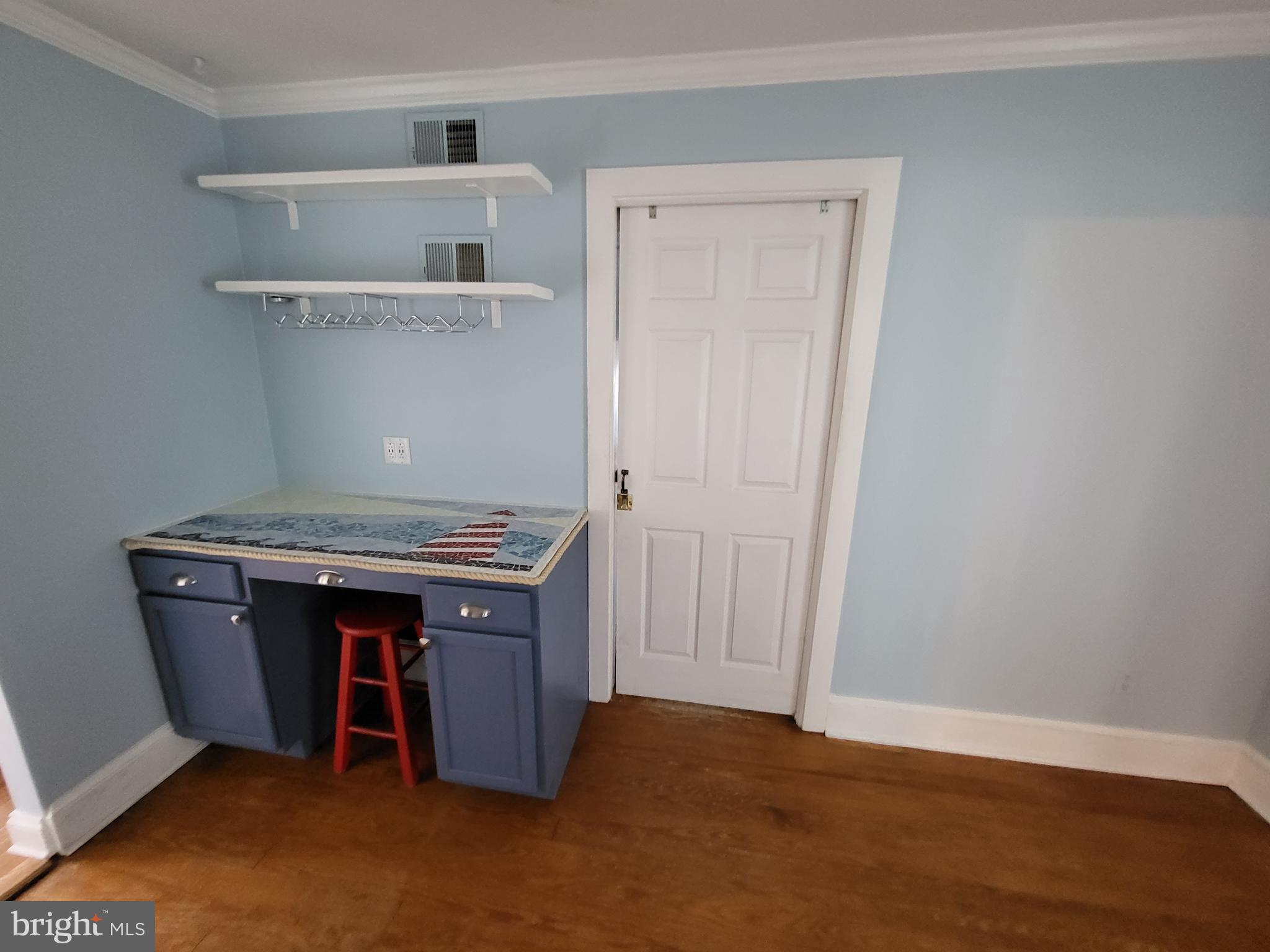 306 S Aurora St