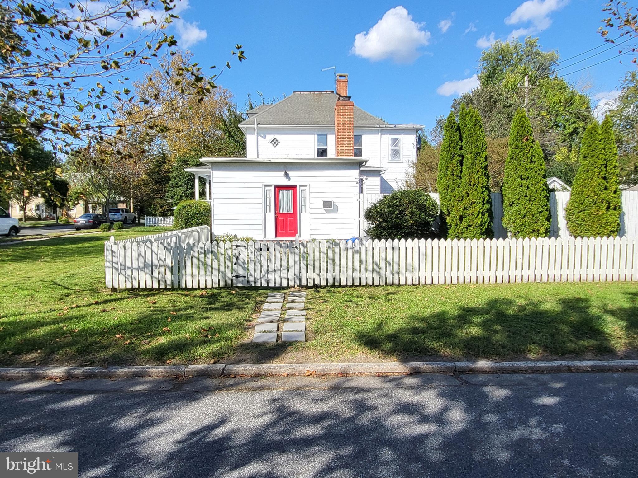 306 S Aurora St