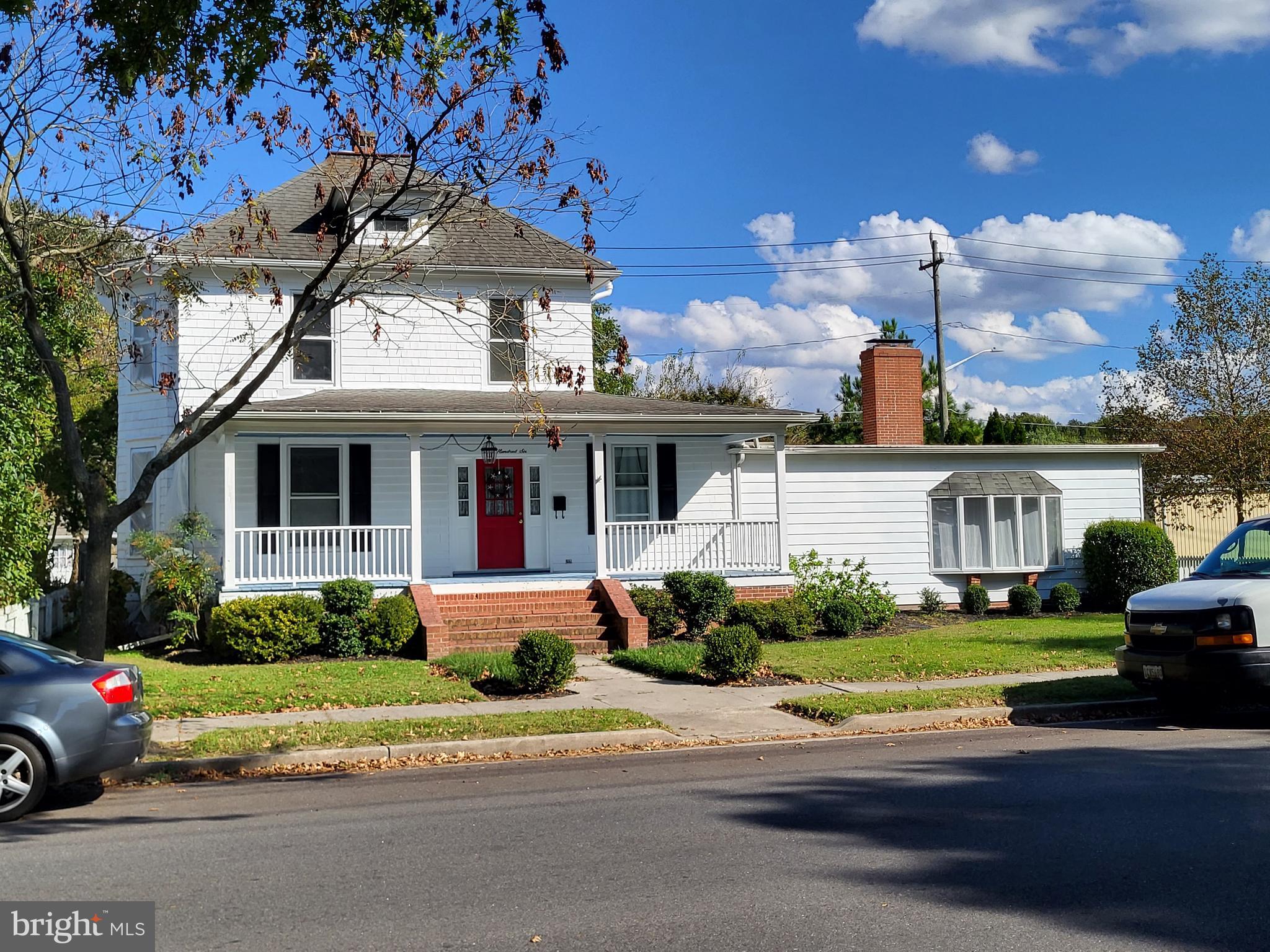 306 S Aurora St