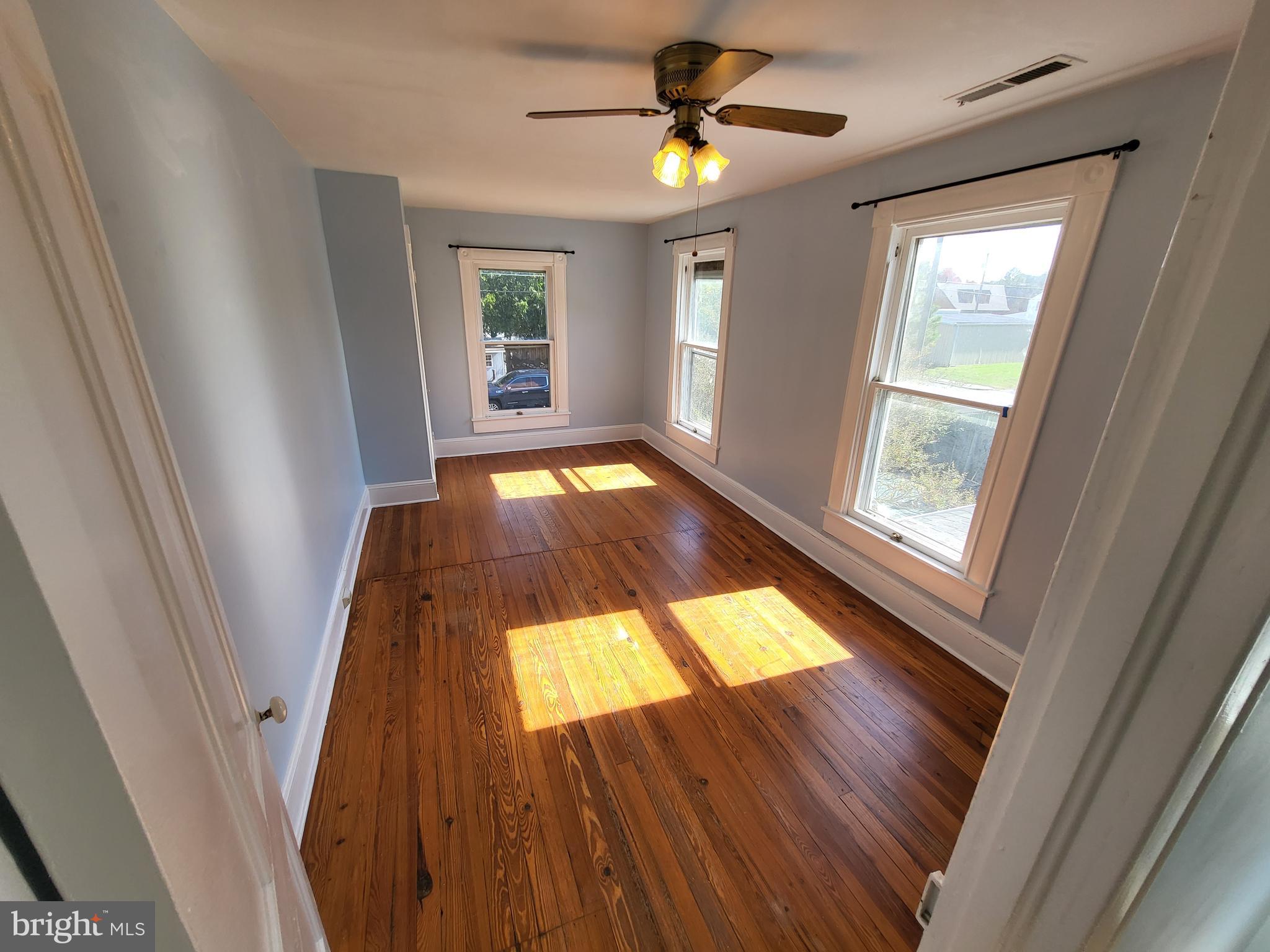 306 S Aurora St