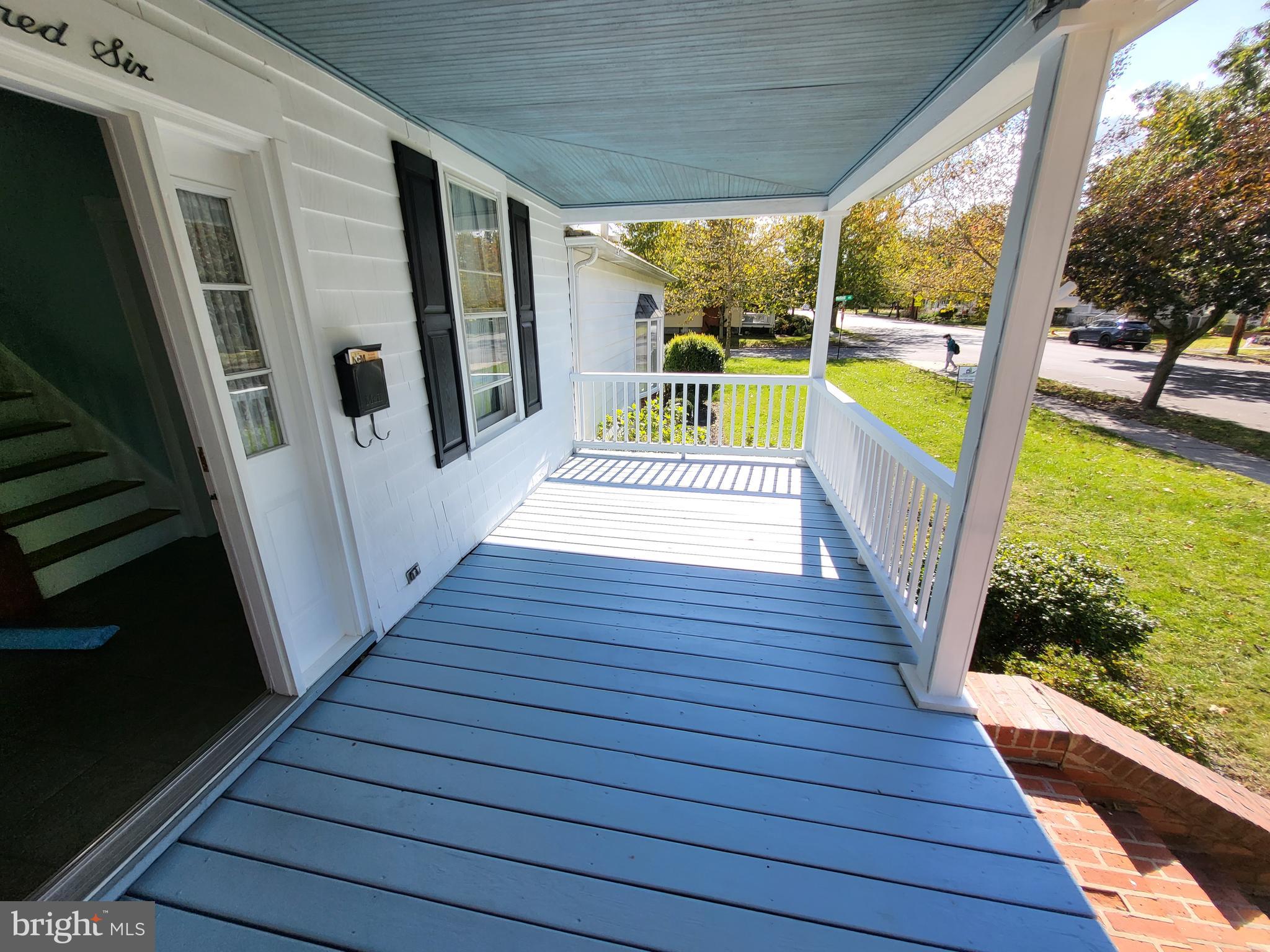 306 S Aurora St