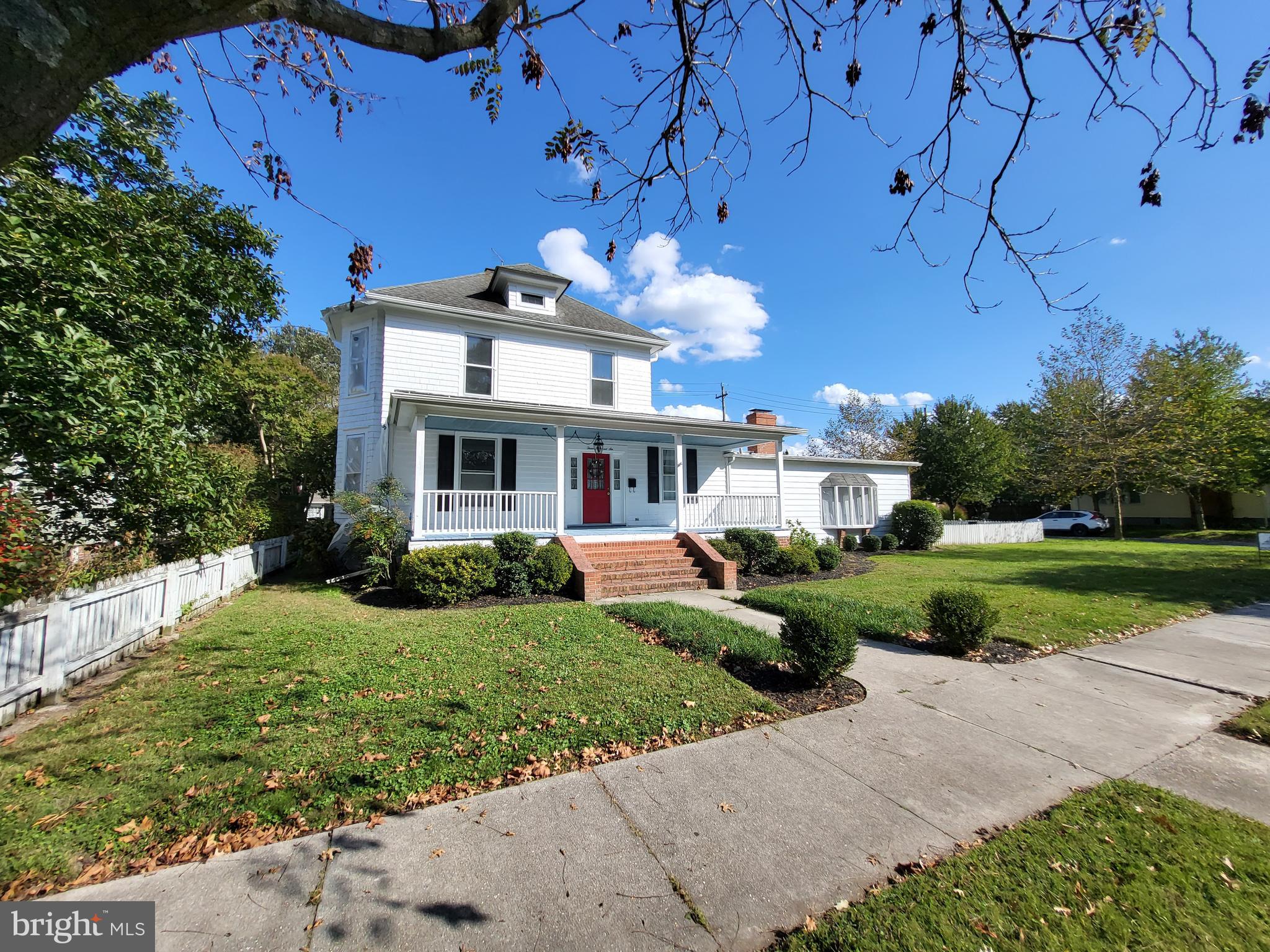 306 S Aurora St
