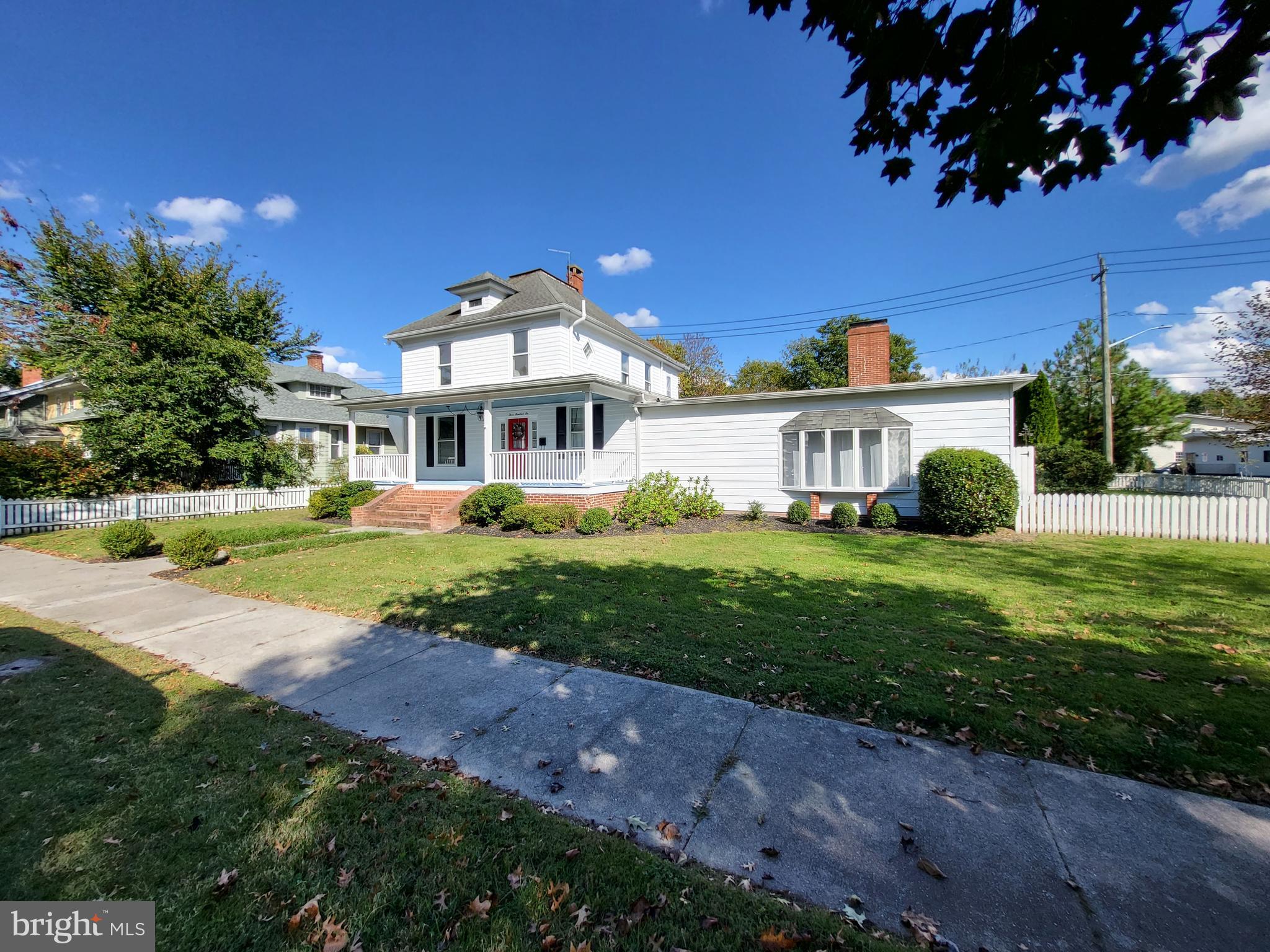 306 S Aurora St