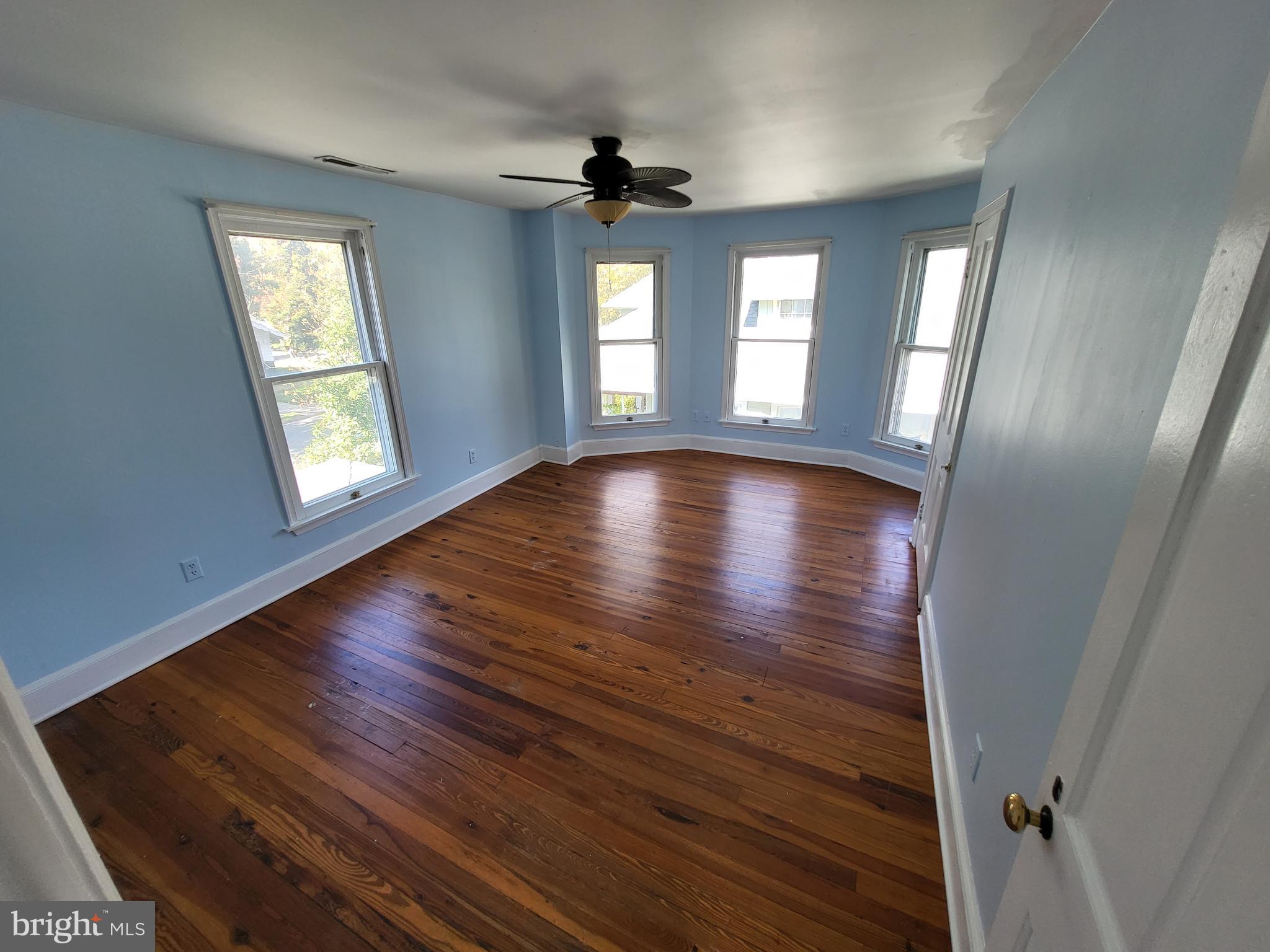 306 S Aurora St