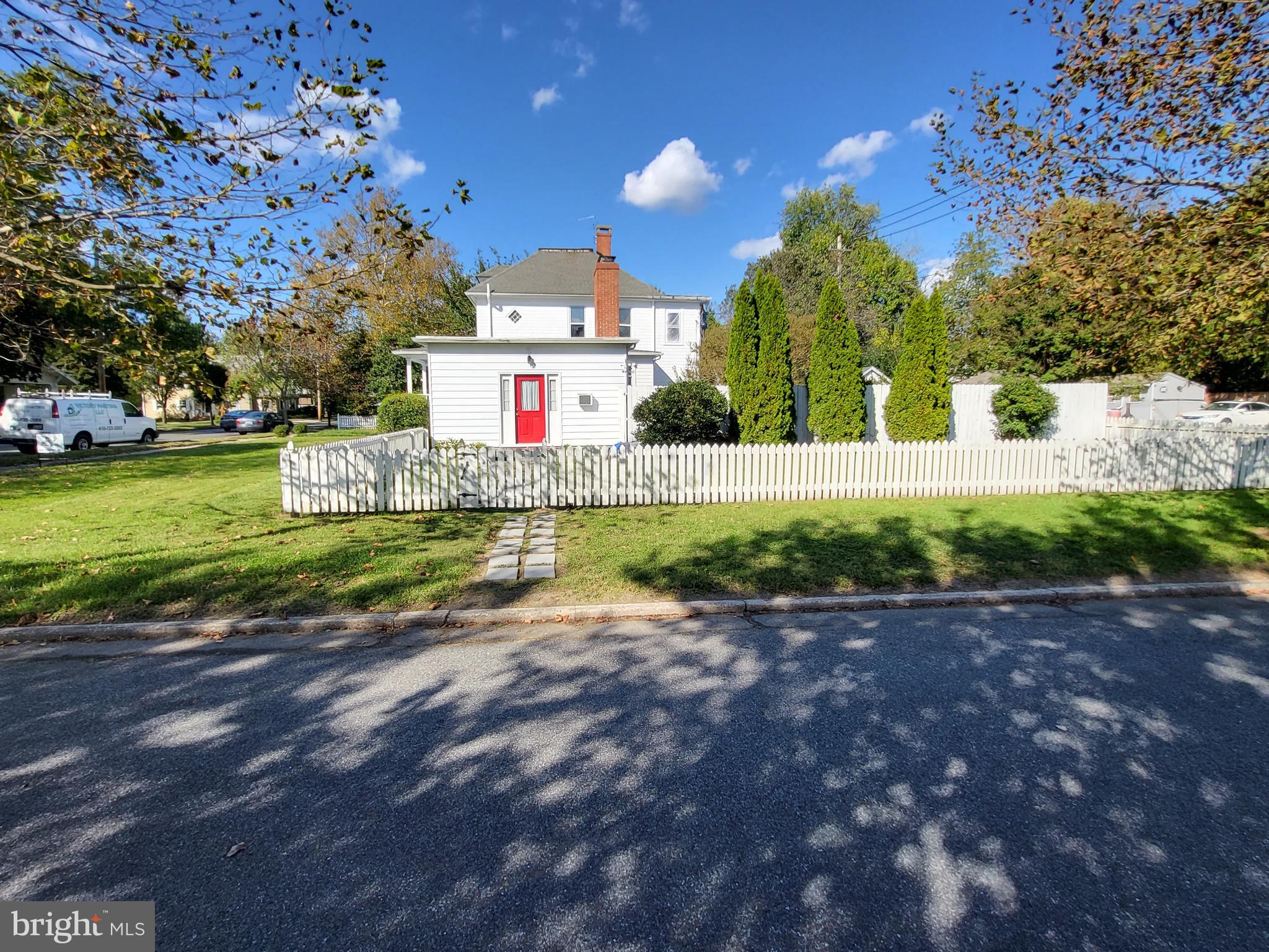 306 S Aurora St