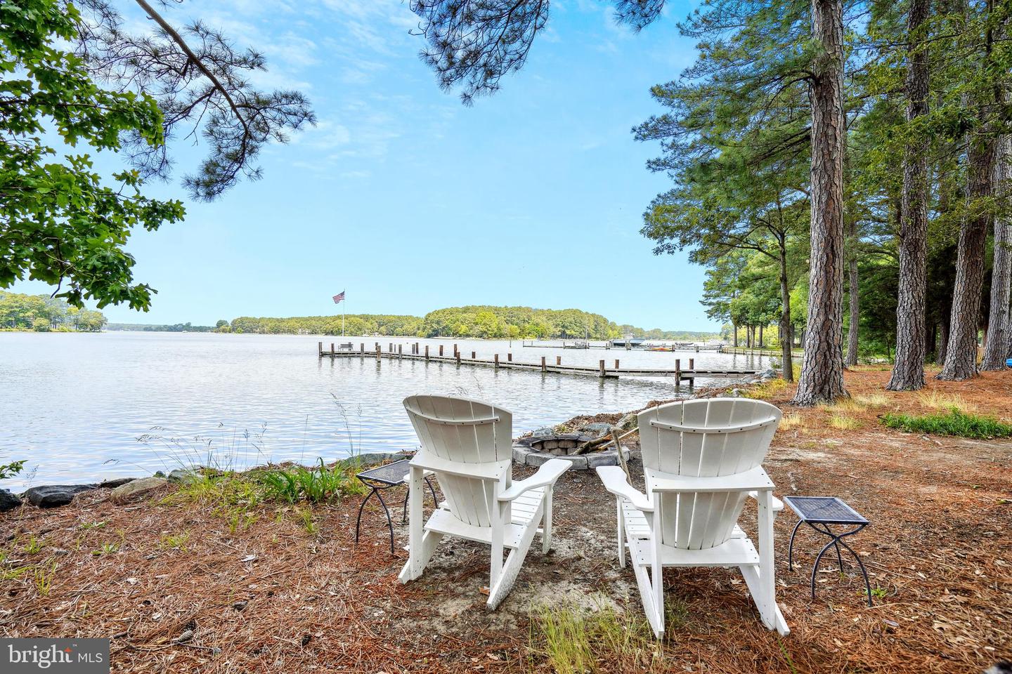 5560 Heron Point Rd