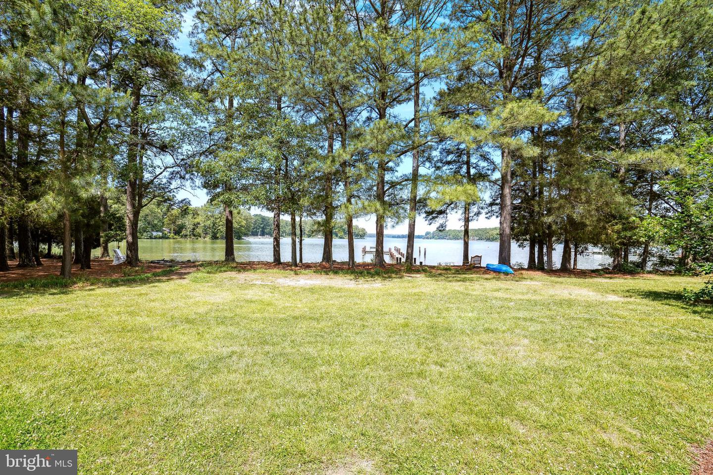5560 Heron Point Rd