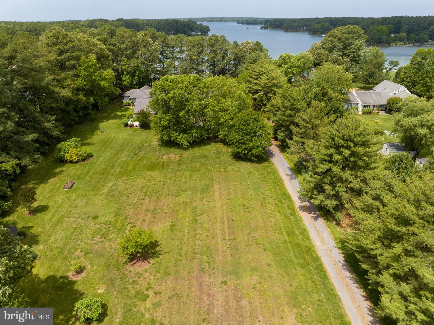 5560 Heron Point Rd