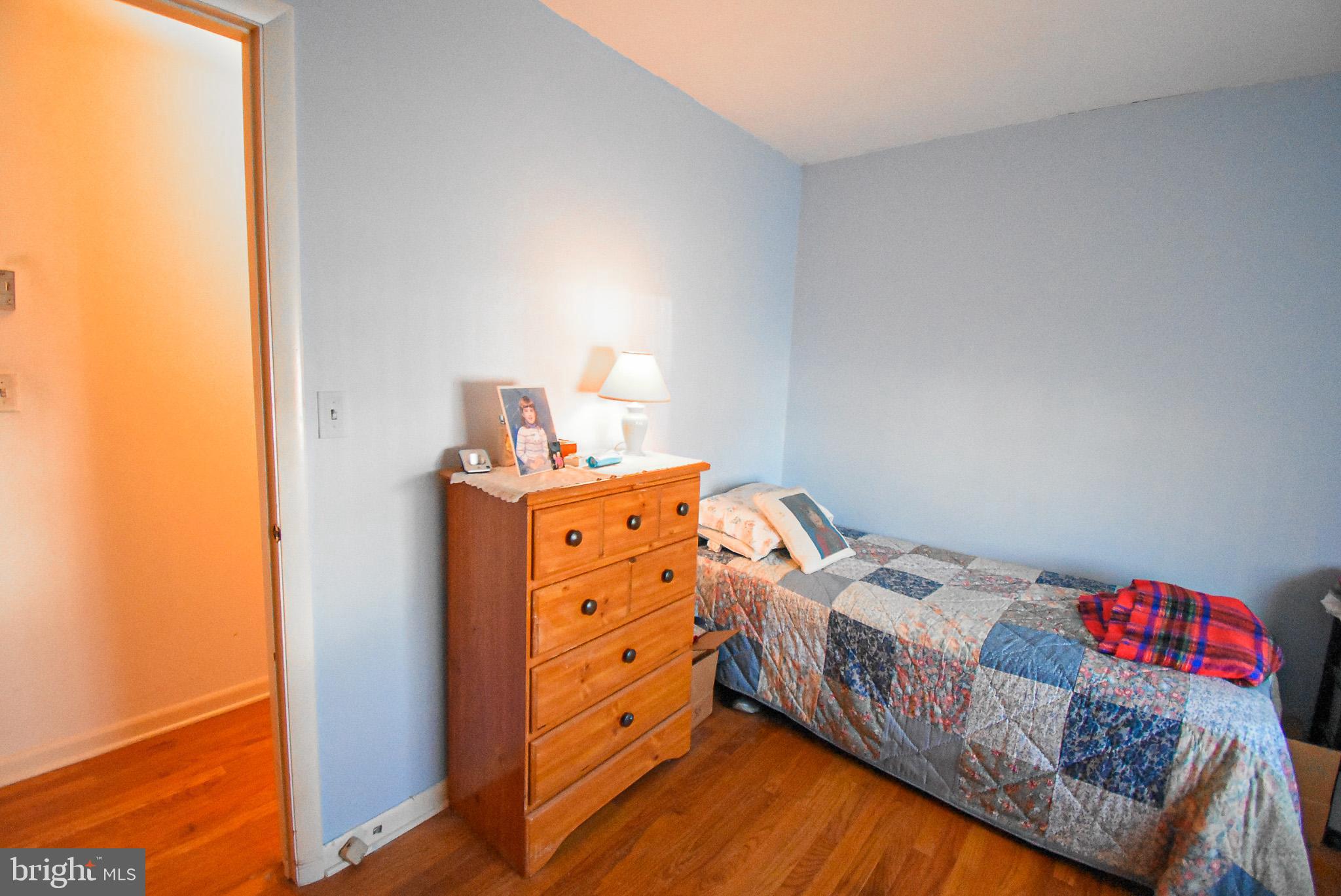 104 E Maple Ave