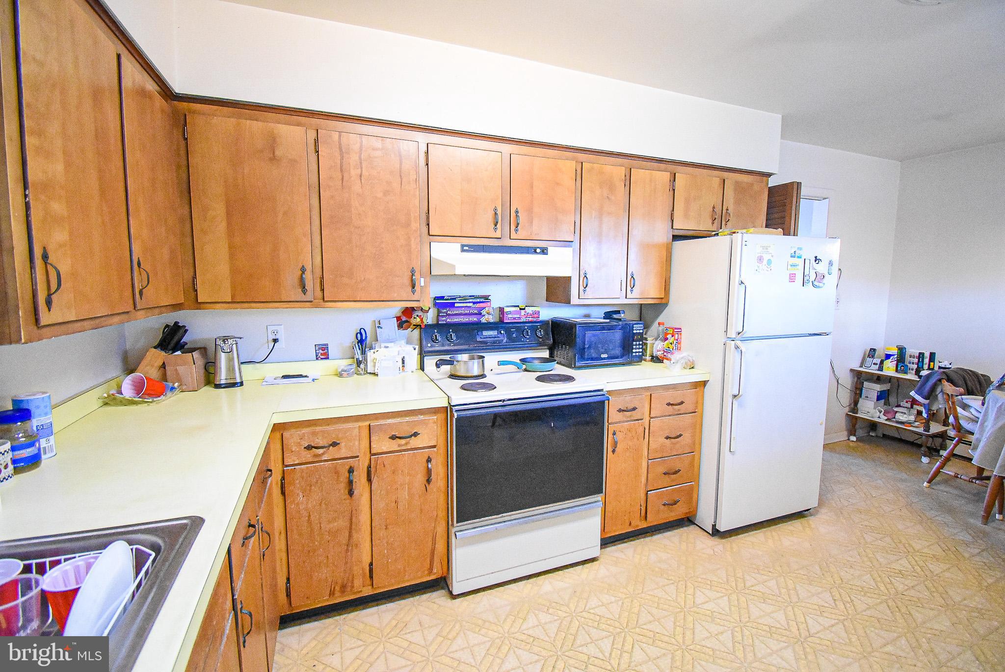 104 E Maple Ave