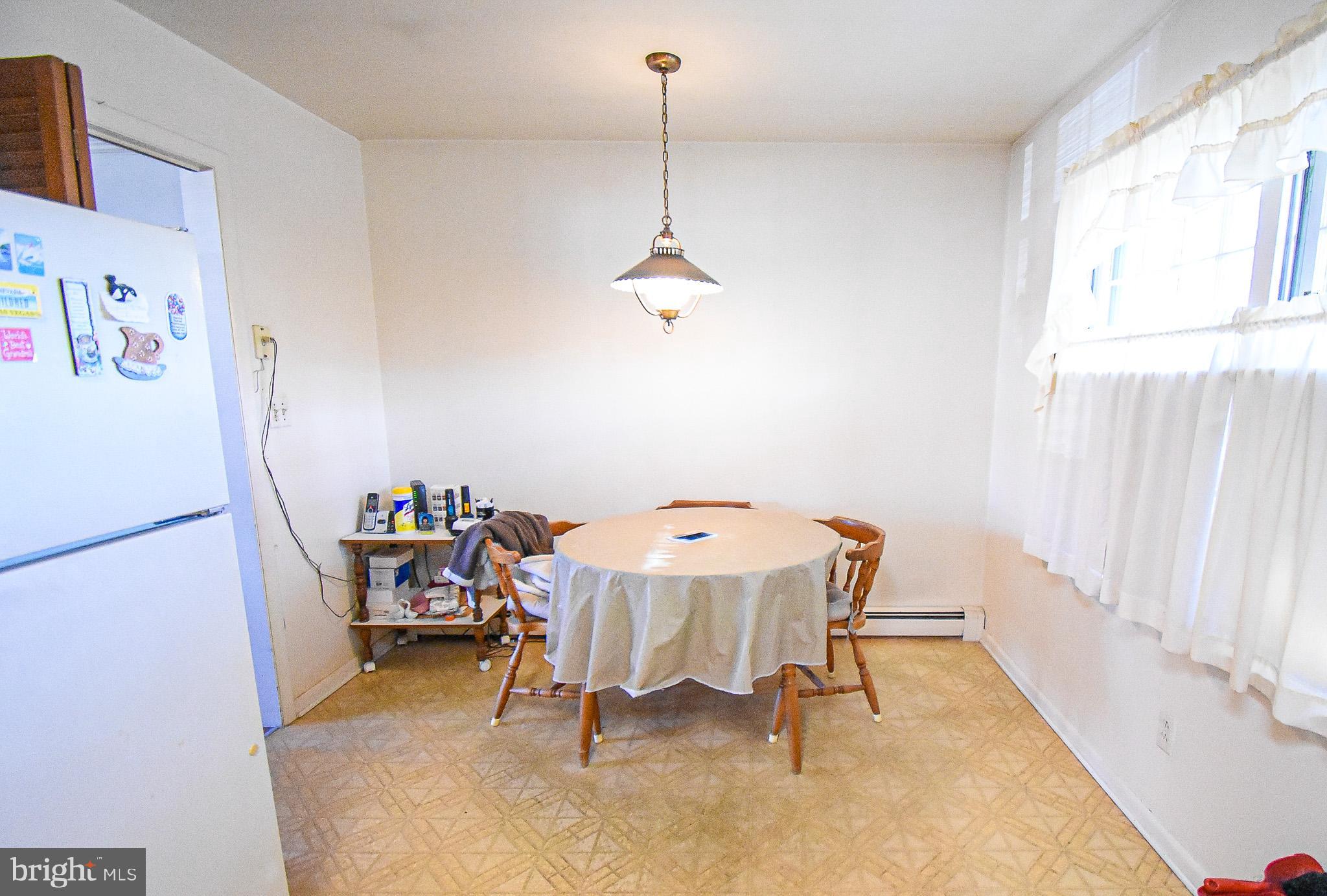 104 E Maple Ave