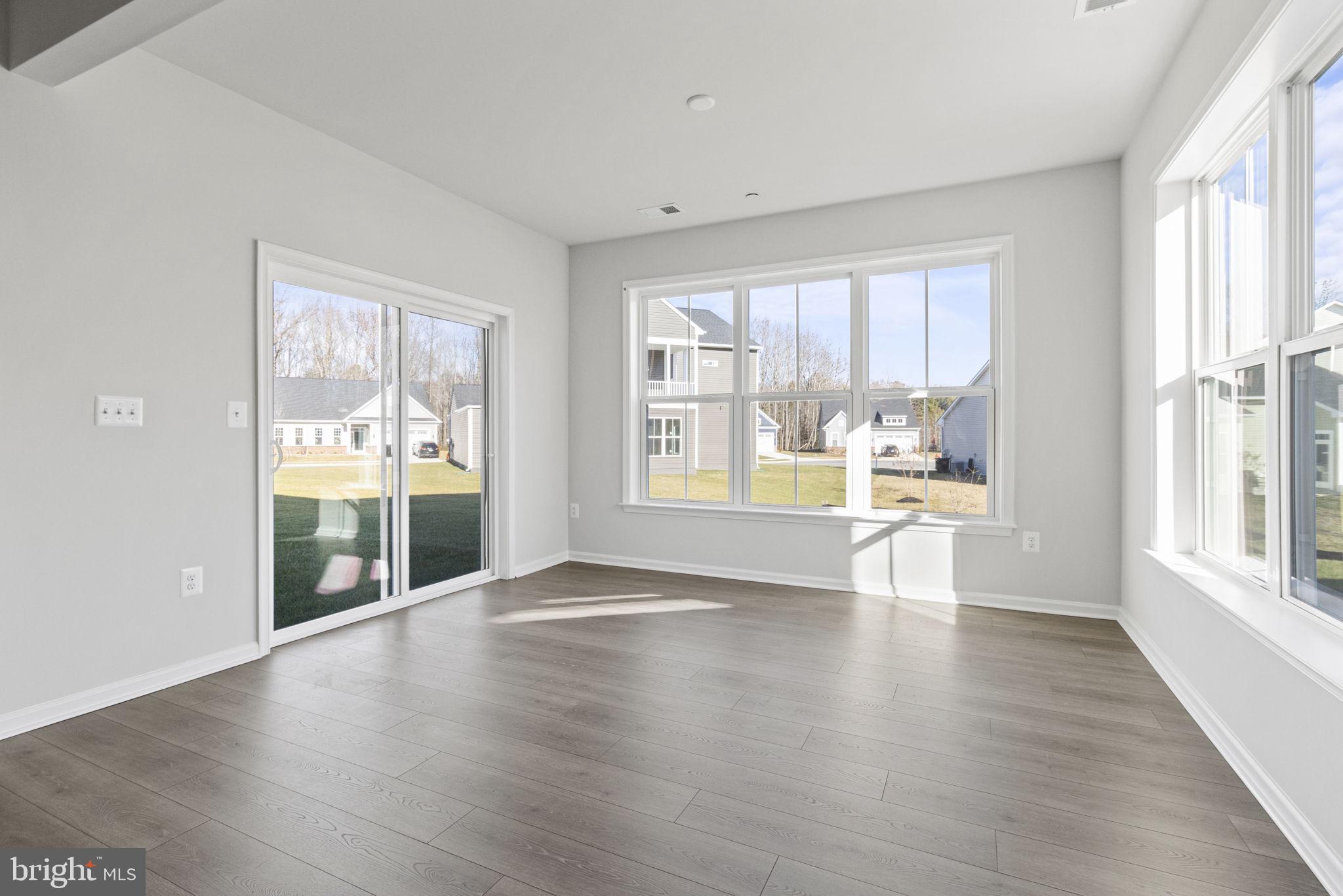 1465 Lake Ontario Dr