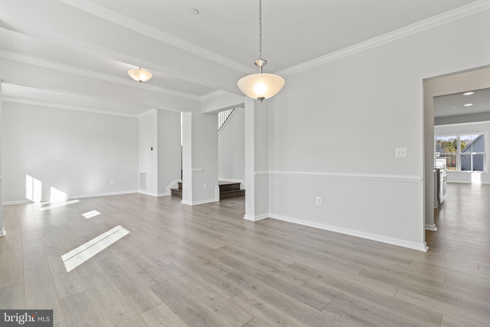 1465 Lake Ontario Dr