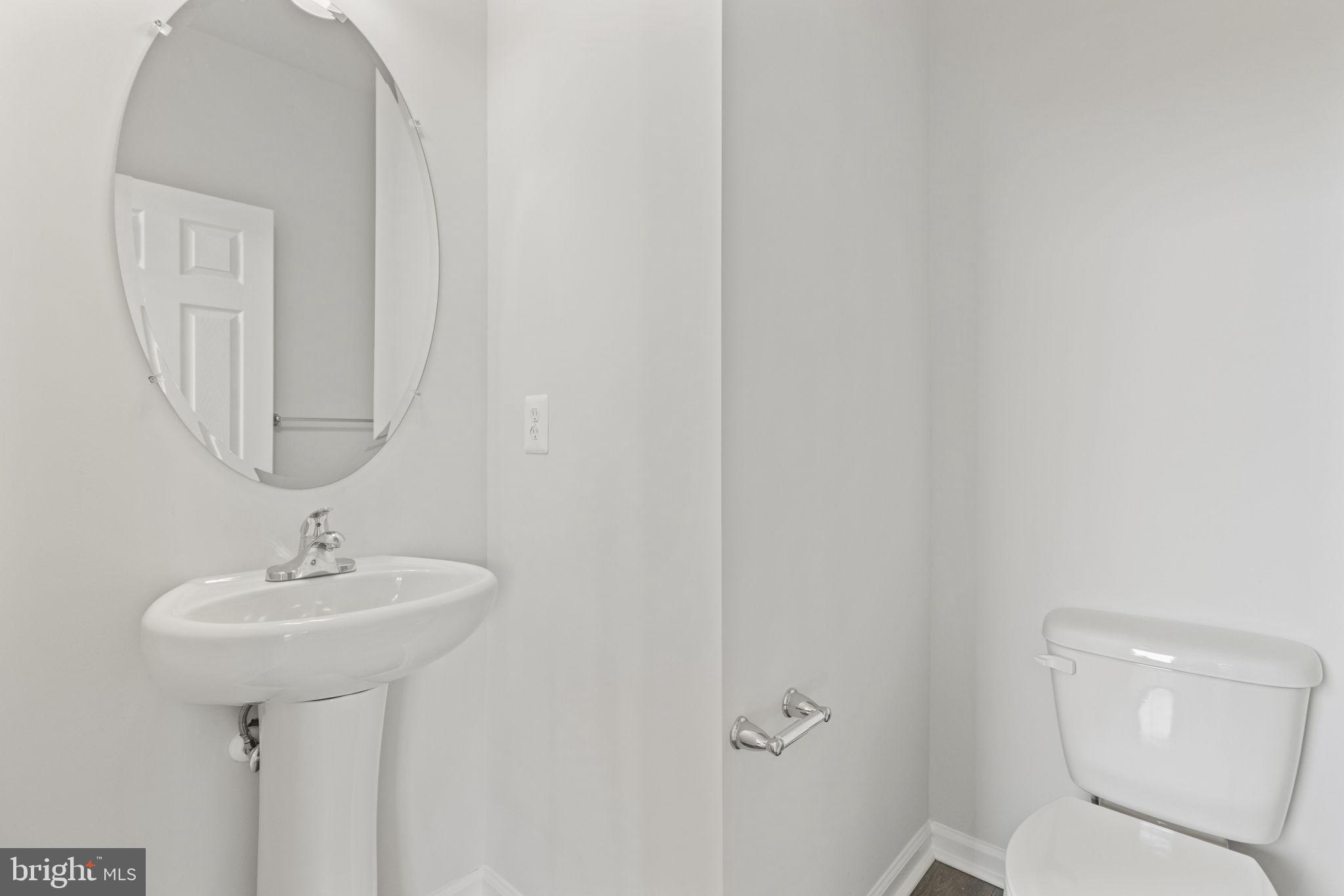 1465 Lake Ontario Dr