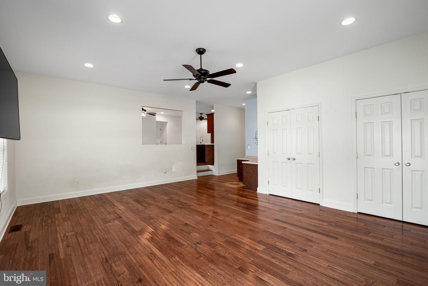 1015 N Washington St