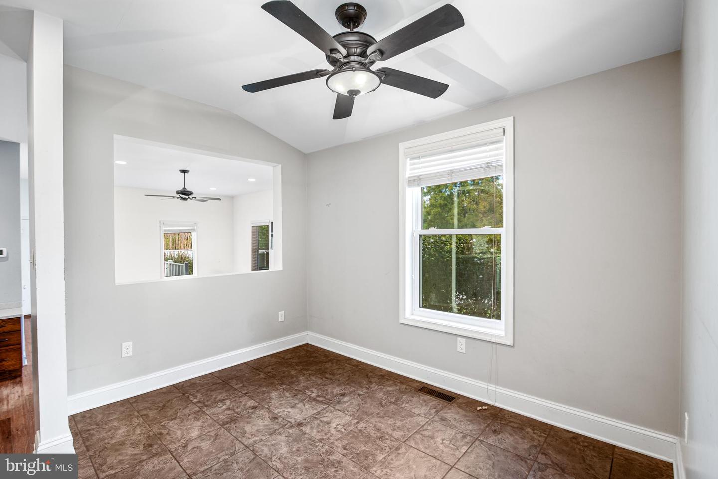 1015 N Washington St