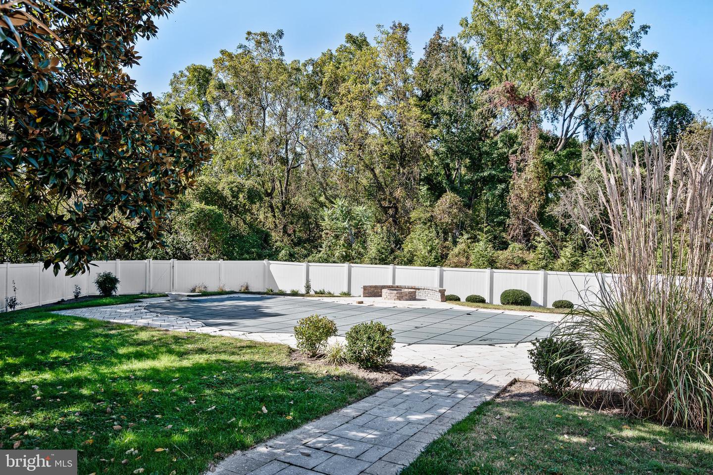 1015 N Washington St