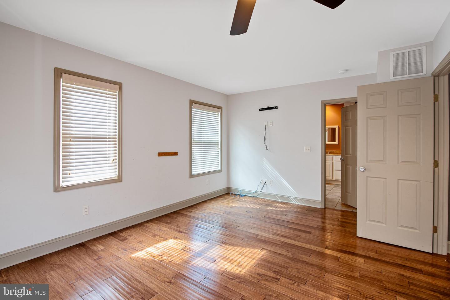 1015 N Washington St